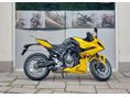 SUZUKI GSX 8 R