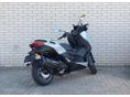 YAMAHA X-MAX 300