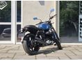 MOTO GUZZI V7