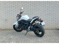 SUZUKI GSR 750