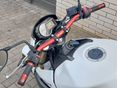 SUZUKI GSR 750