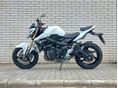 SUZUKI GSR 750