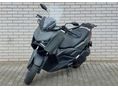 YAMAHA X-MAX 300