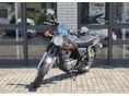 YAMAHA SR 400