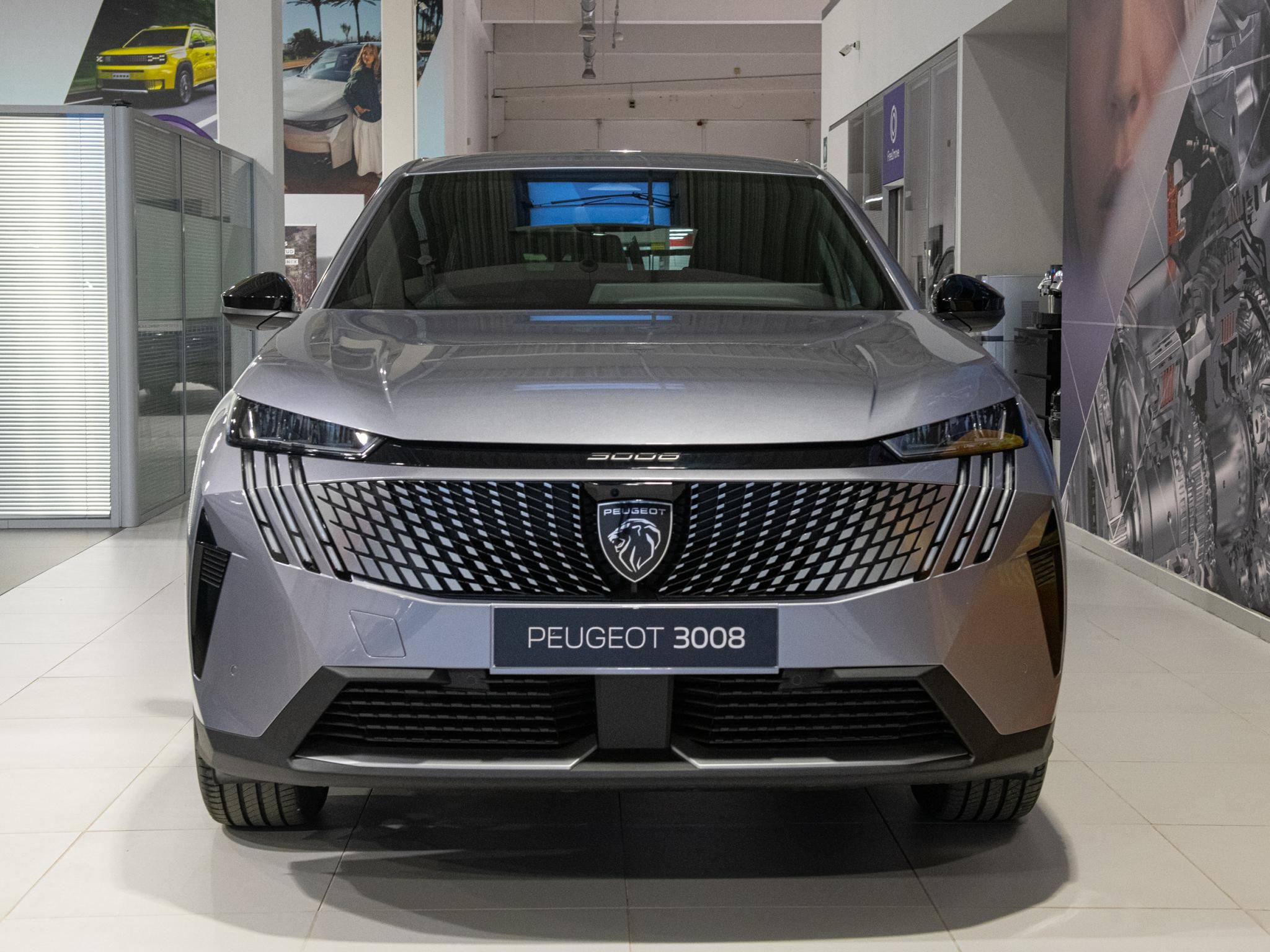 PEUGEOT 3008