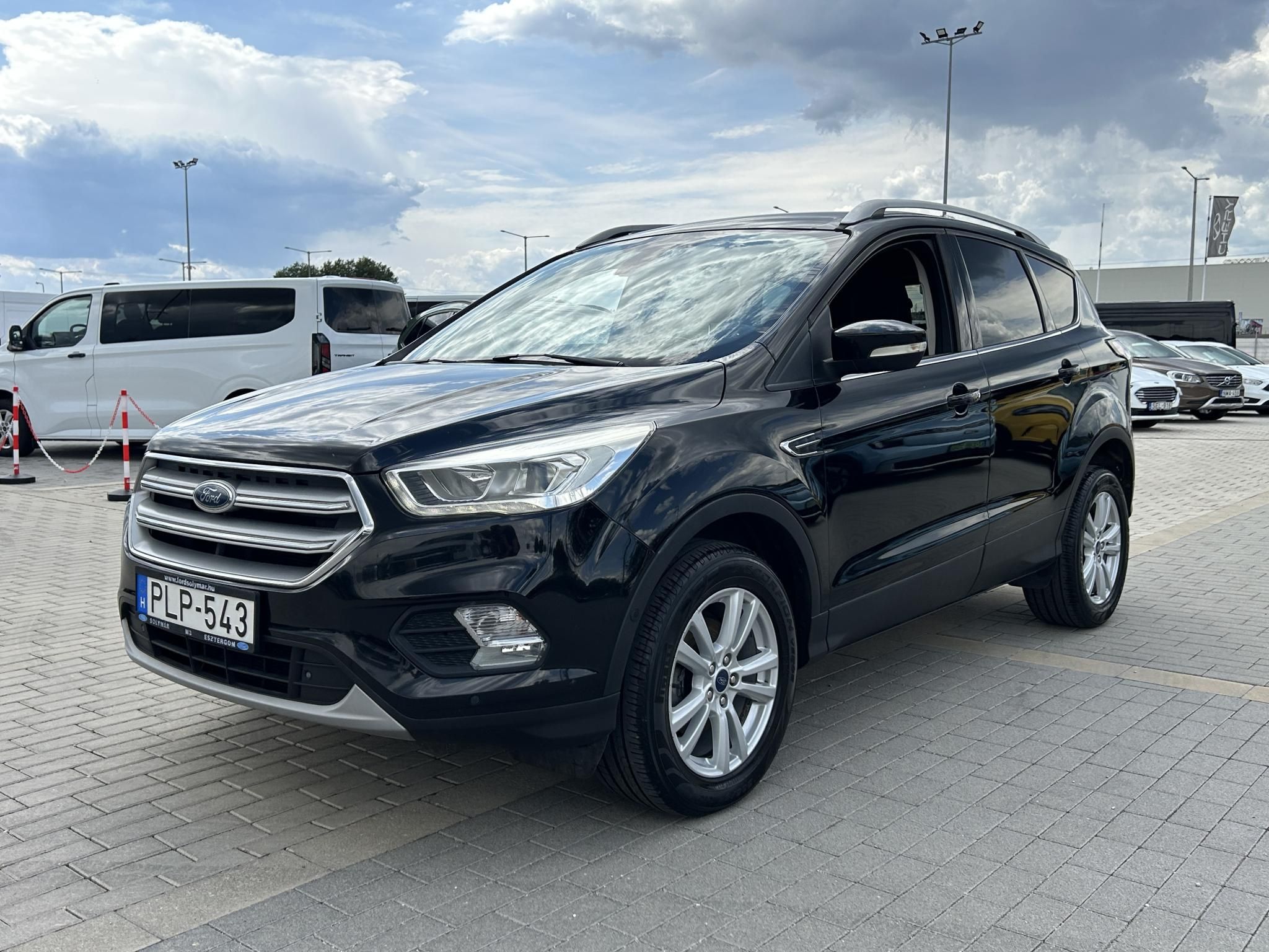 FORD KUGA 1.5 EcoBoost Business Technology Magyar! Vezetett szervizkönyves!