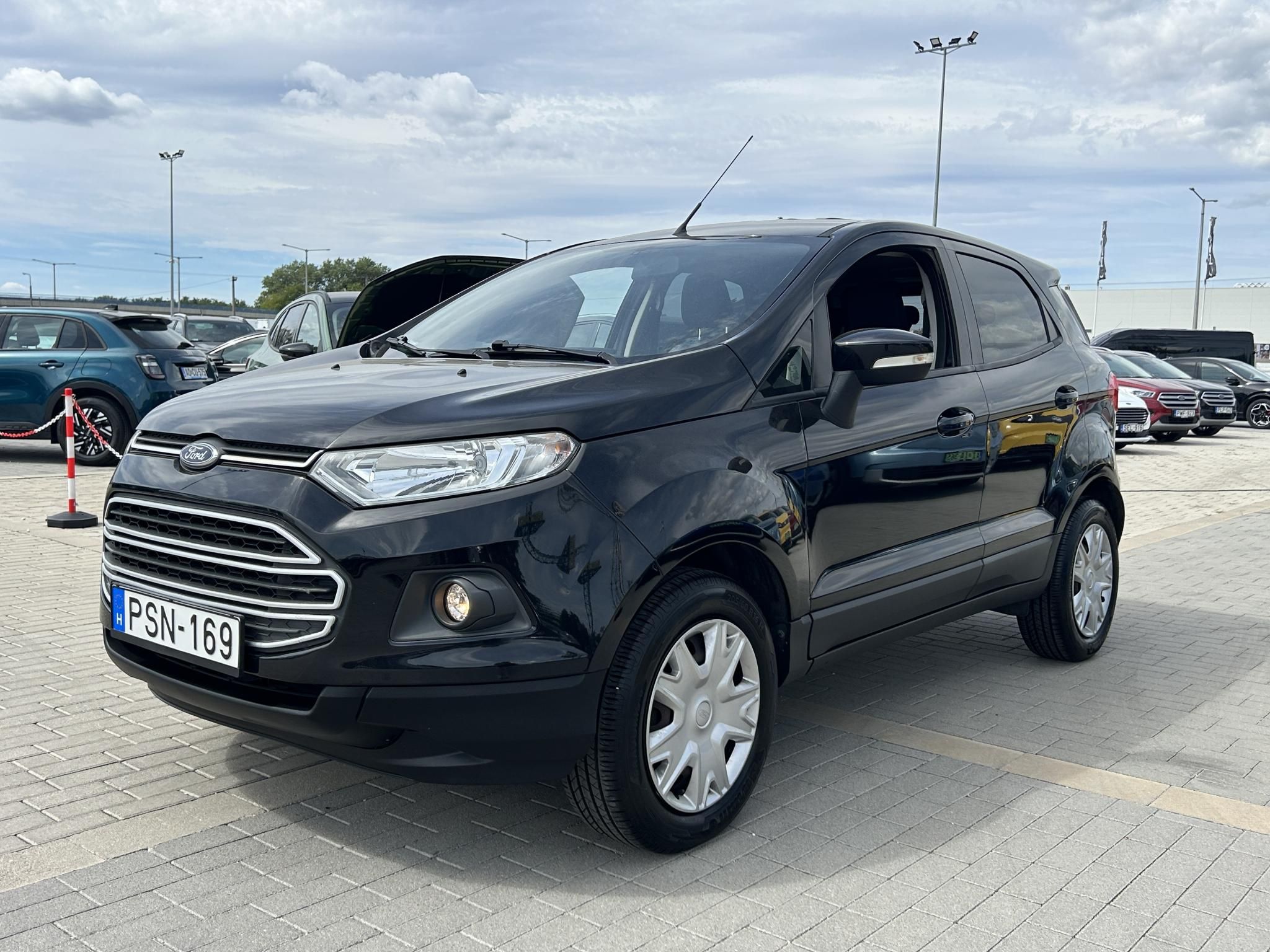FORD ECOSPORT 1.5 Sigma Titanium ( szívó benzines )