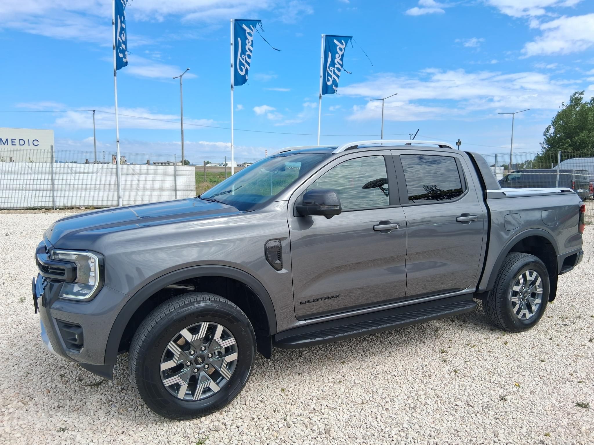 FORD RANGER 2.3 GTDi 4x4 Wildtrak (Automata) Magyar! 23.500 Km! 2030-ig garancia! 280 LE! PHEV!