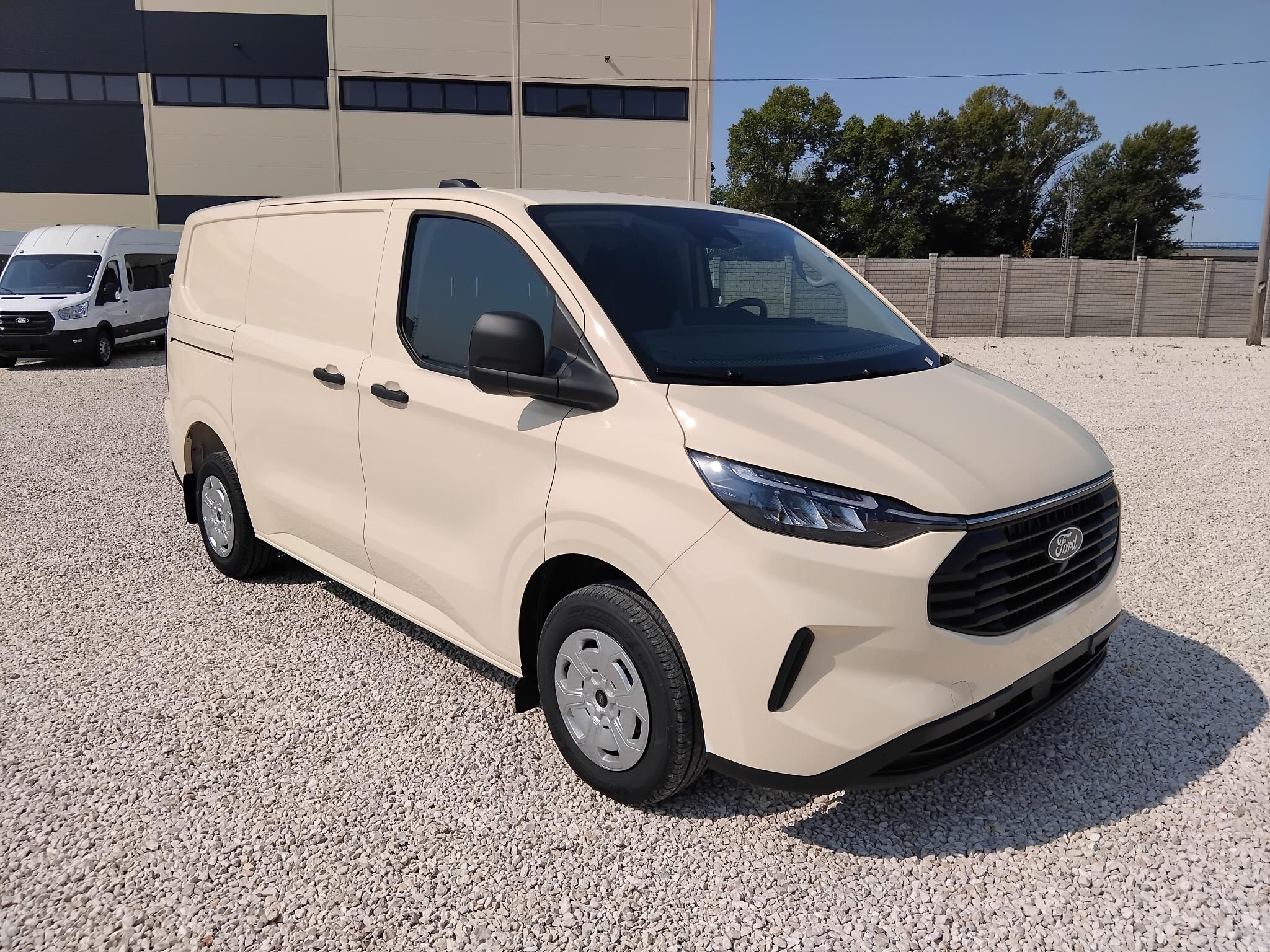FORD TRANSIT Custom 2.0 TDCi 320 L1H1 Trend AKCIÓS Készletről. Egyedi színben. KAVOSZ-ra is!
