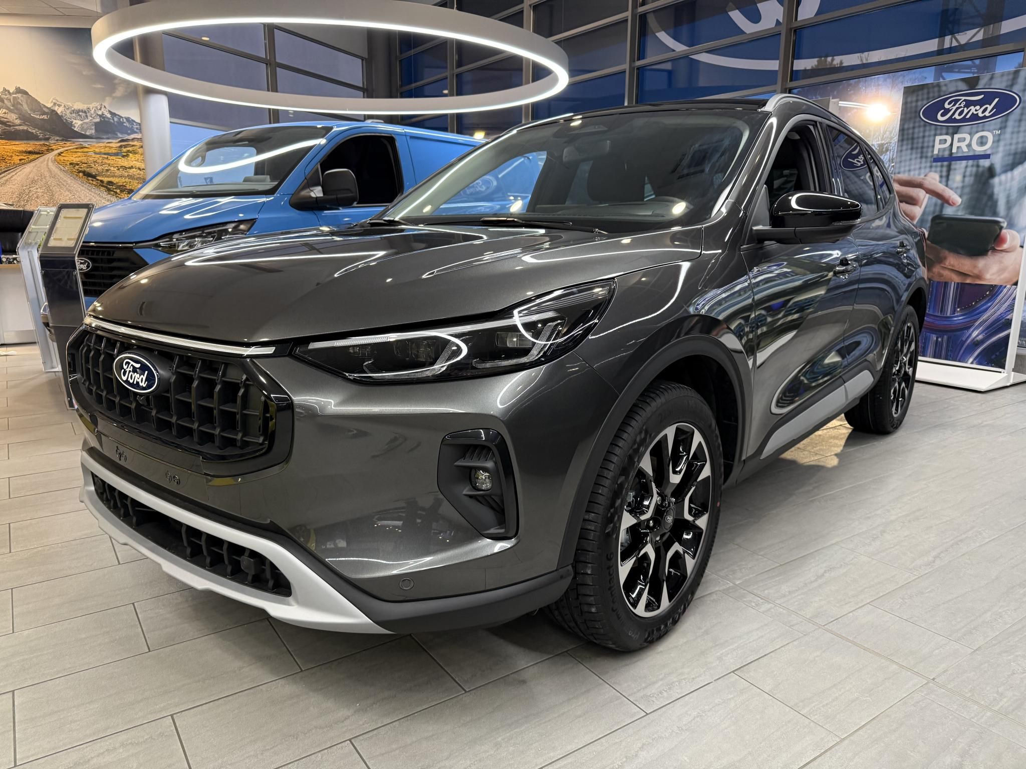 FORD KUGA 2.5 FHEV Active X CVT M3 FORD TELEPHELYRŐL KIMAGASLÓ KEDVEZMÉNNYEL!