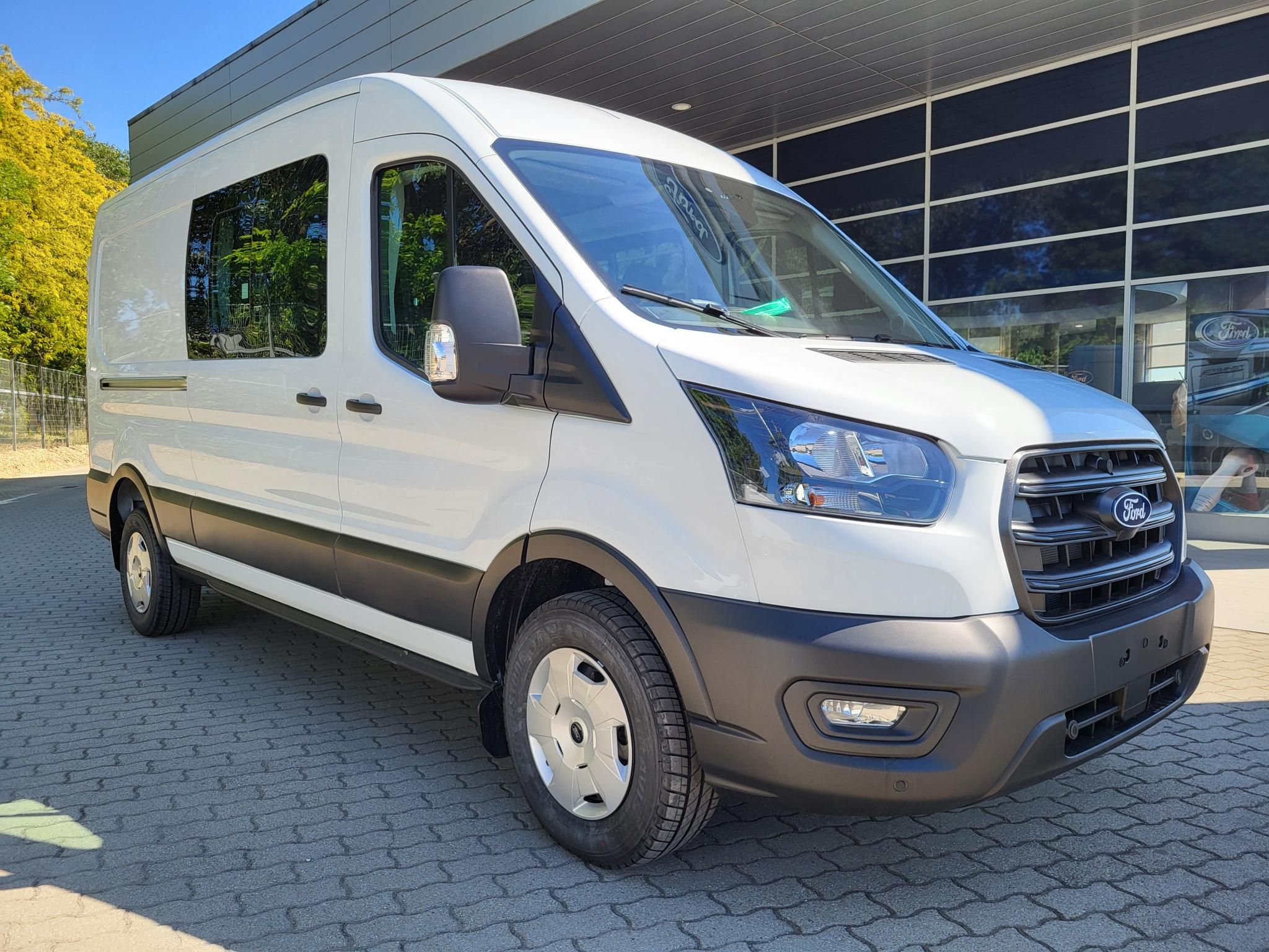 FORD TRANSIT 2.0 TDCi 350 LWB Trend RWD (6 személyes ) KIMAGASLÓ KEDVEZMÉNNYEL! M3 FORD KÉSZLETRŐL AZONNAL!L3H2 Duplakabin!