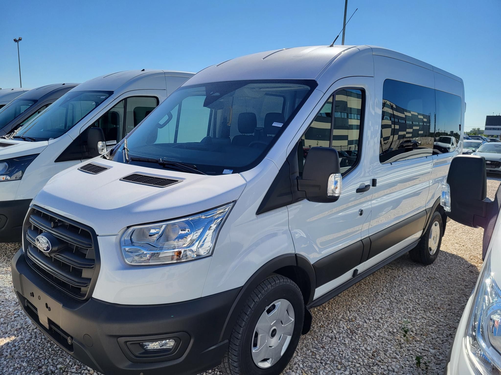 FORD TRANSIT 2.0 TDCi 350 L2H2 Trend (9 személyes ) (Automata) Raktárról! 3%-os Kavosz lízinggel is!