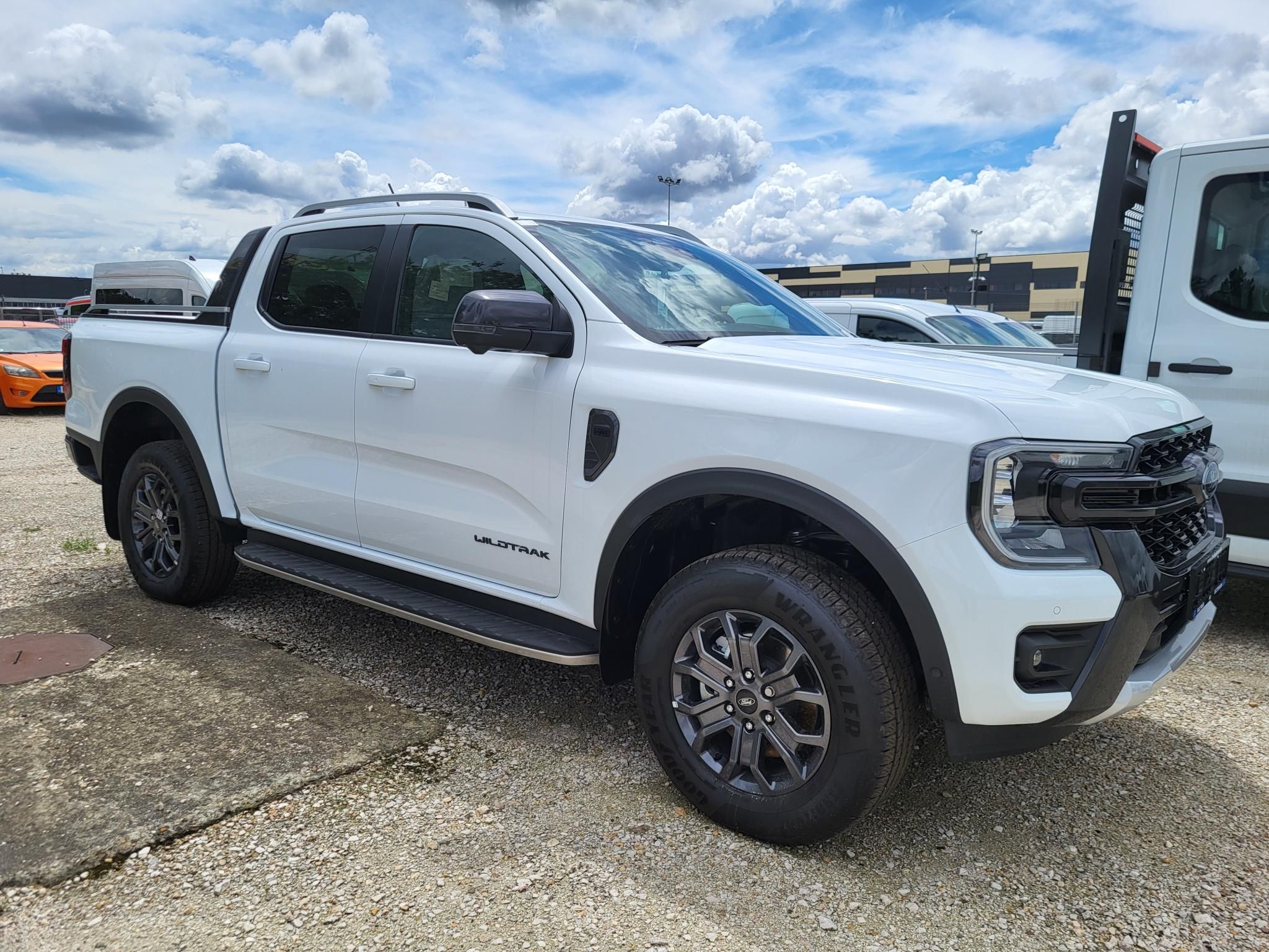 FORD RANGER 2.0 TDCi EcoBlue 4x4 Wildtrak (Automata) Raktárról! Lízingre 5.9% kamattal!