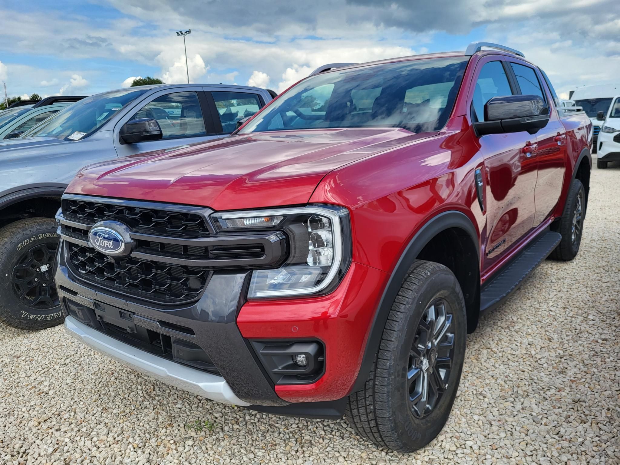 FORD RANGER 2.0 TDCi EcoBlue 4x4 Wildtrak (Automata) Raktárról. több féle színben. sok plusz extrával! Kedvező finanszírozással!