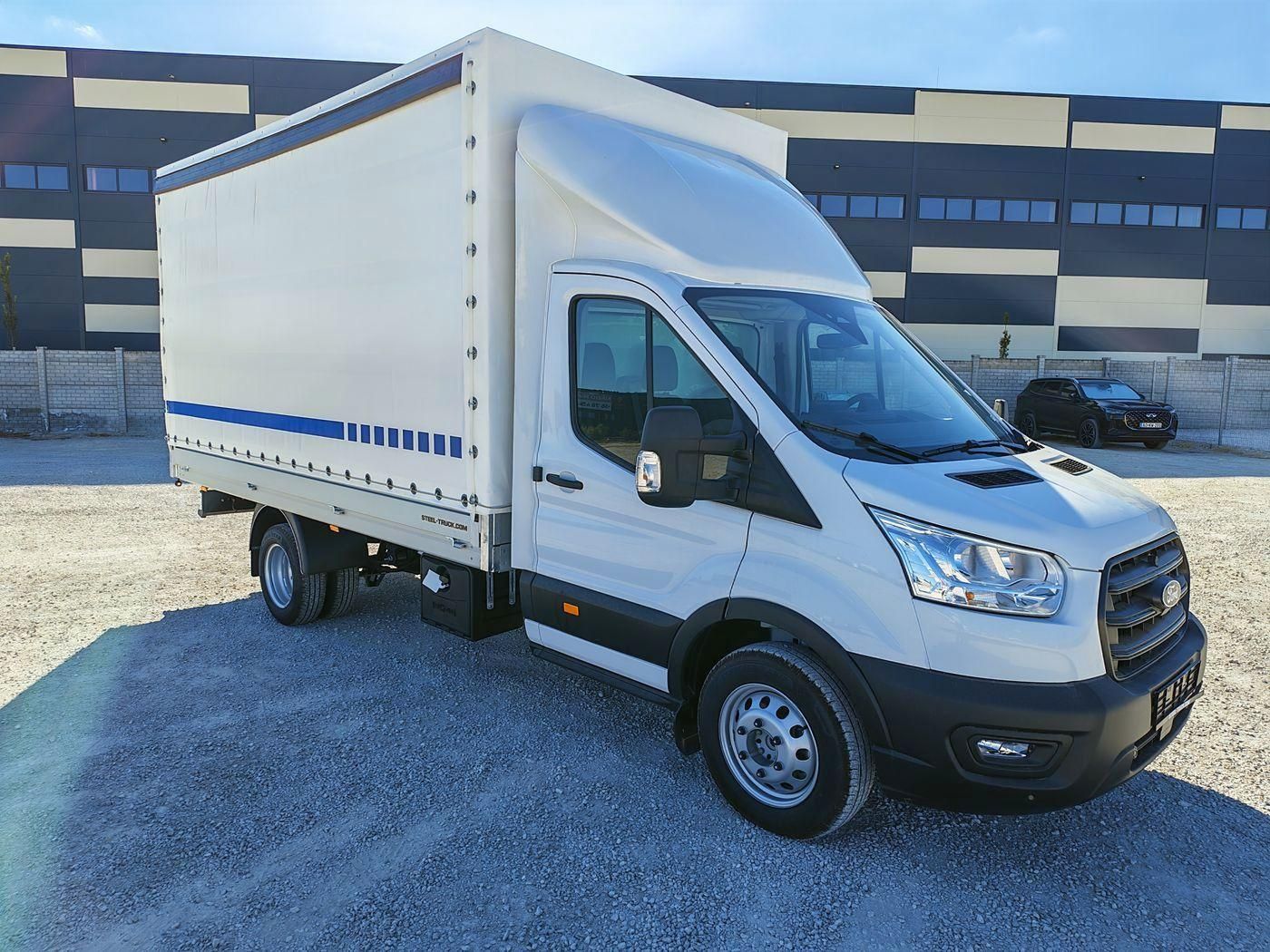 FORD TRANSIT 2.0 TDCi 350 LWB EL-E Trend RWD készletről VARIA ponyvás felépítménnyel. dupla h.kerékkel. tachográffal