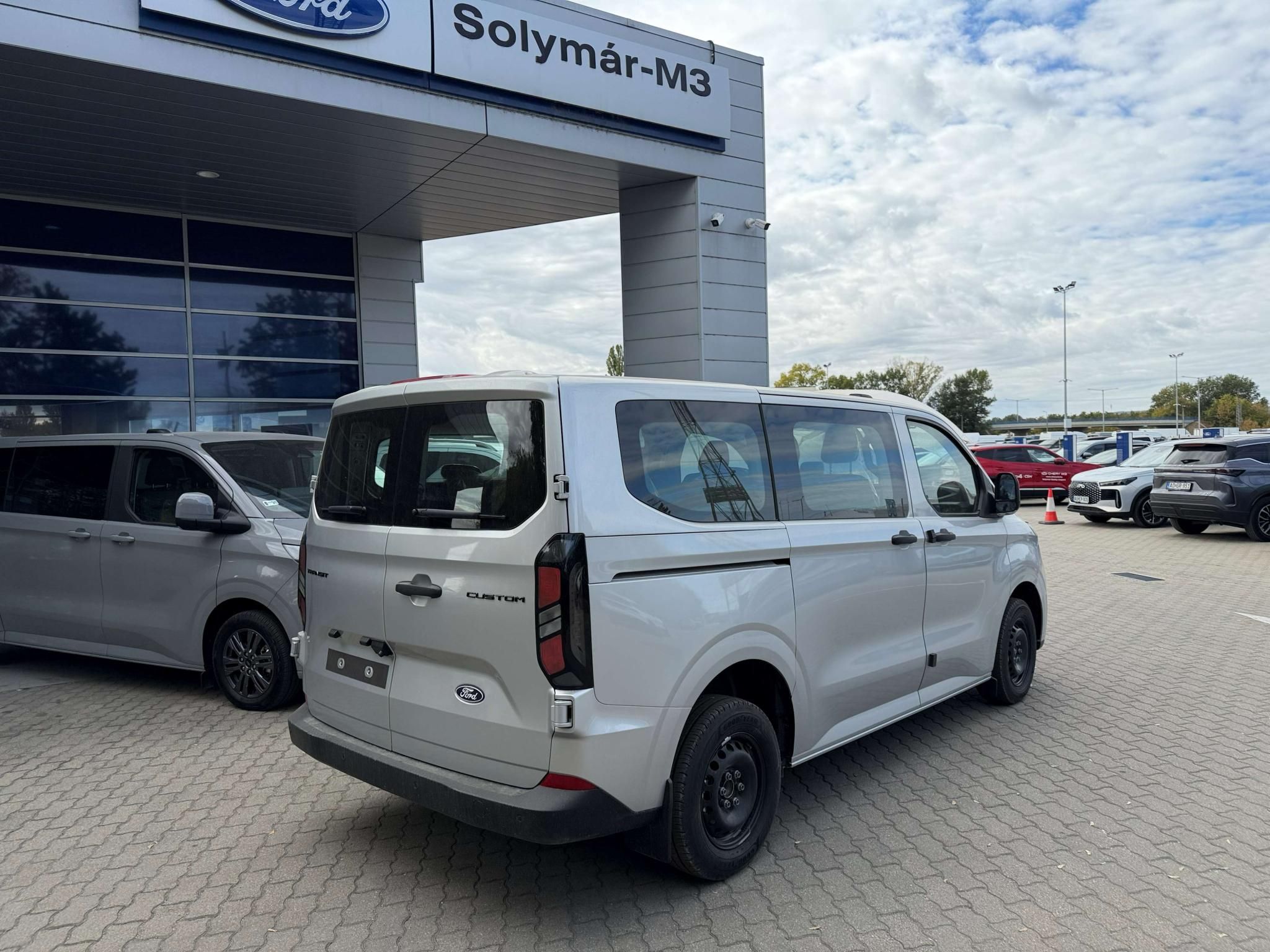 FORD TRANSIT Custom 2.0 TDCi 320 L1H1 Trend 9 SZEMÉLYES!! AKÁR KAVOSZ LÍZINGRE IS!! M3 FORD készletről!!