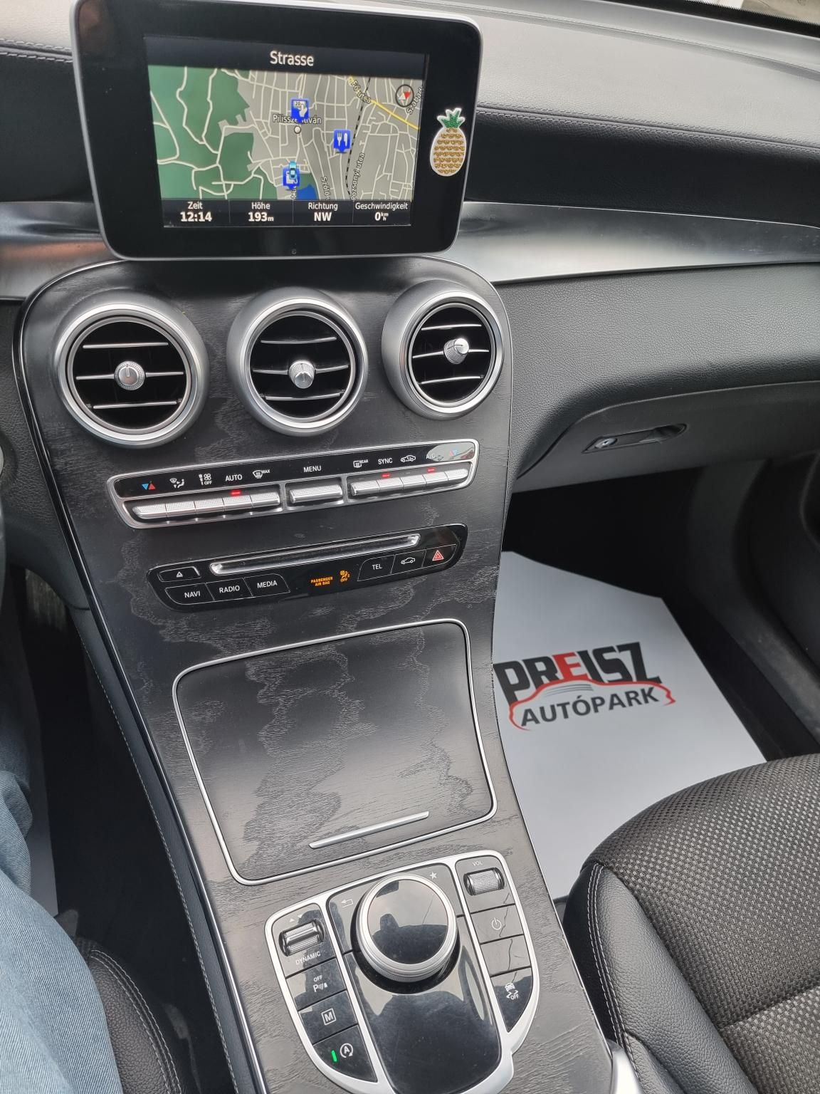 MERCEDES-BENZ GLC 250 d 4Matic 9G-TRONIC Led fényszórók Félbőr kárpit Navi Tempomat Fűt.ülés El.ülés
