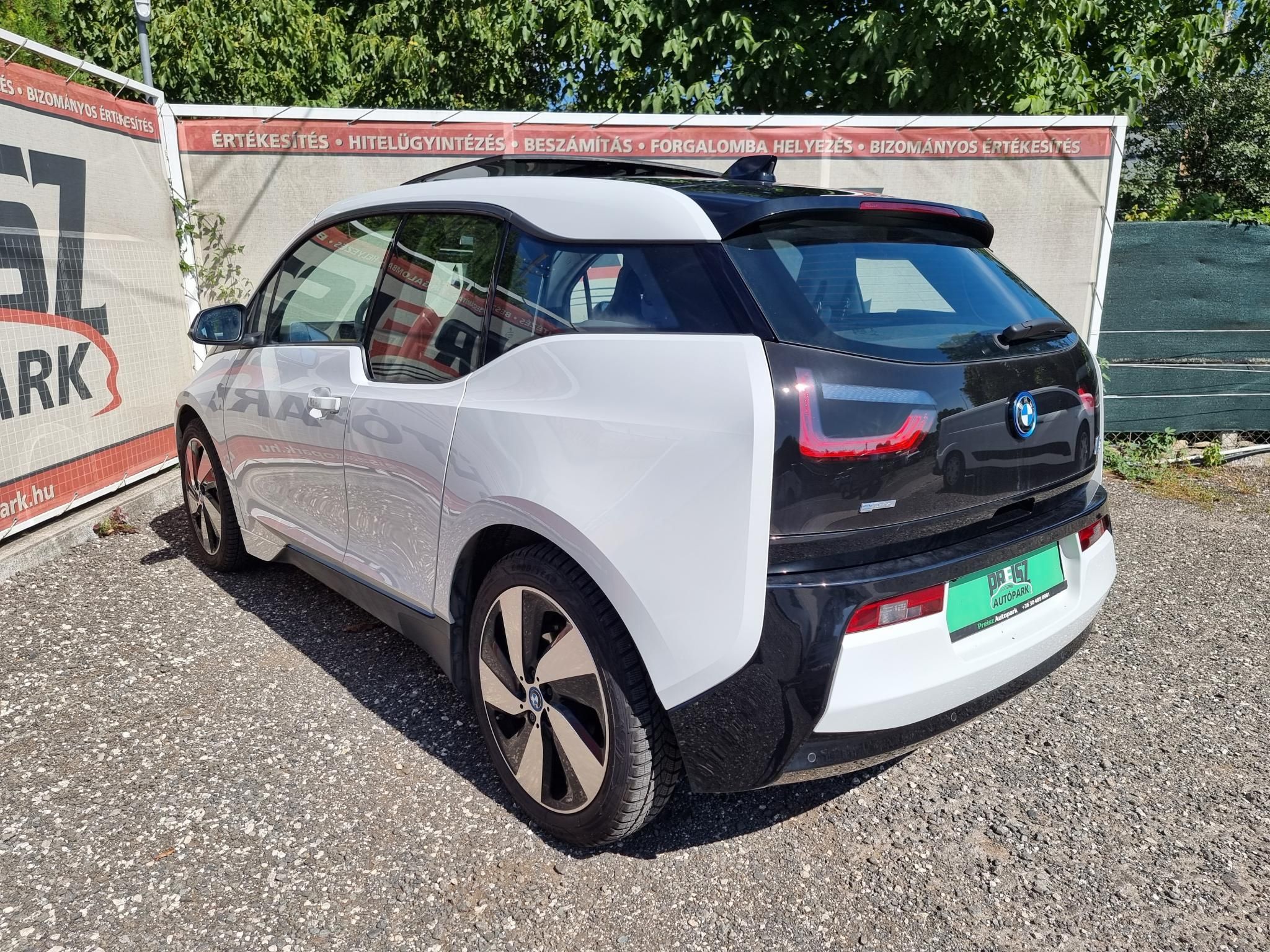 BMW I3 94Ah (Automata) Napfénytető Félbőr Faberakás Kamera Fűtött ülés Led