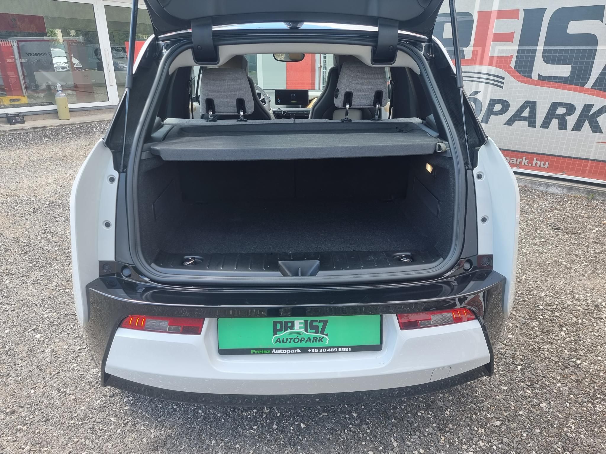 BMW I3 94Ah (Automata) Napfénytető Félbőr Faberakás Kamera Fűtött ülés Led