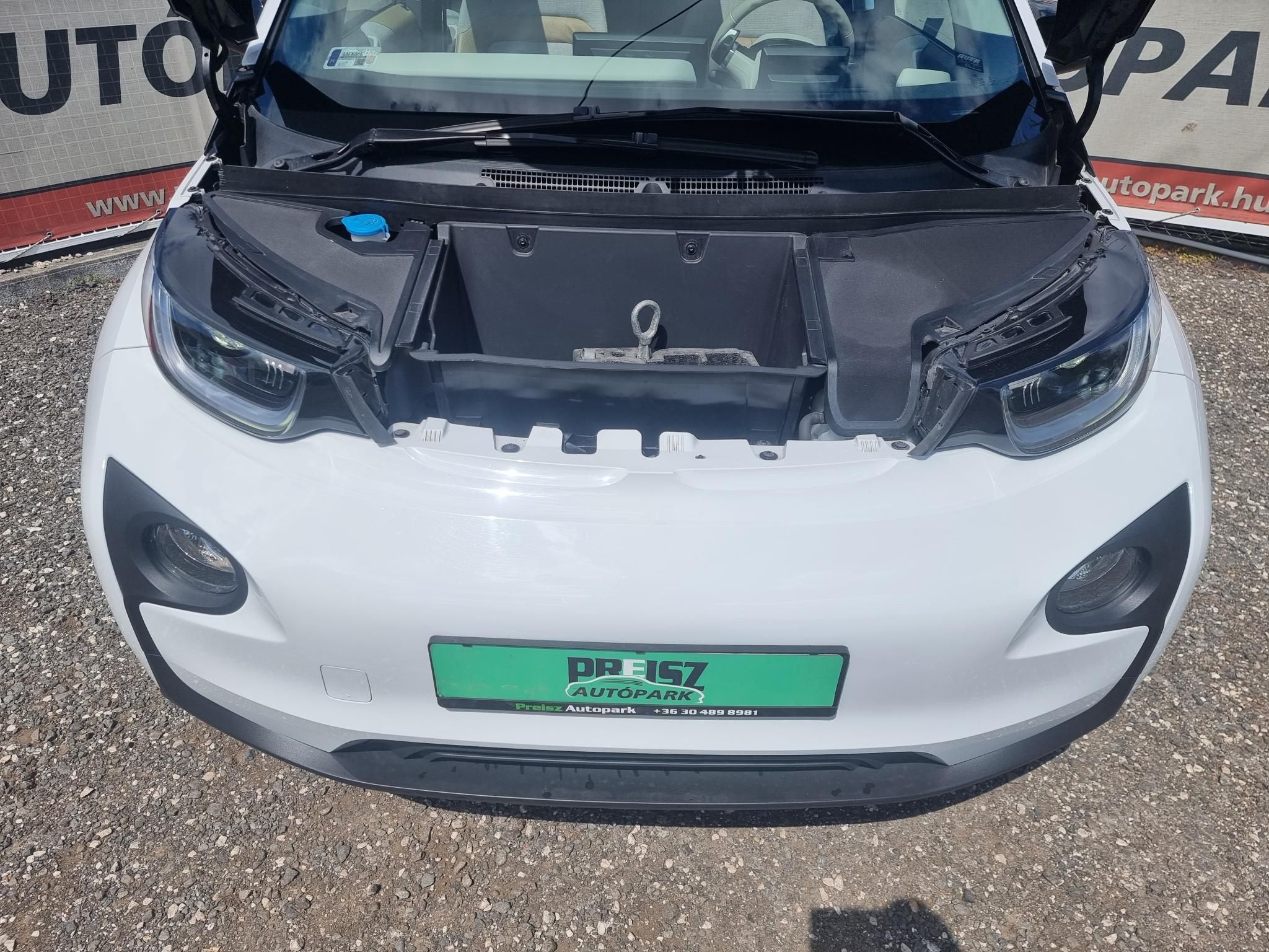 BMW I3 94Ah (Automata) Napfénytető Félbőr Faberakás Kamera Fűtött ülés Led
