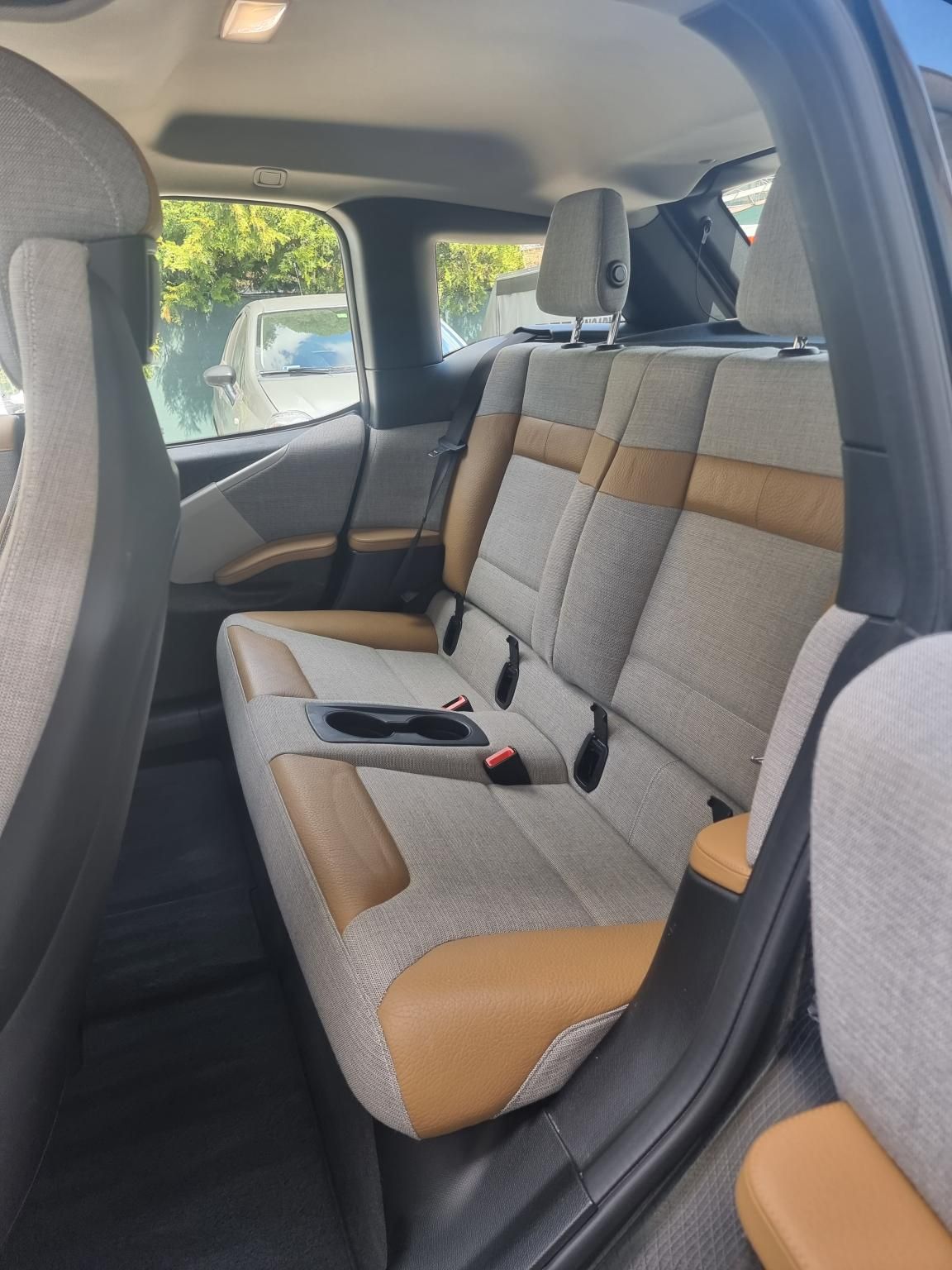 BMW I3 94Ah (Automata) Napfénytető Félbőr Faberakás Kamera Fűtött ülés Led