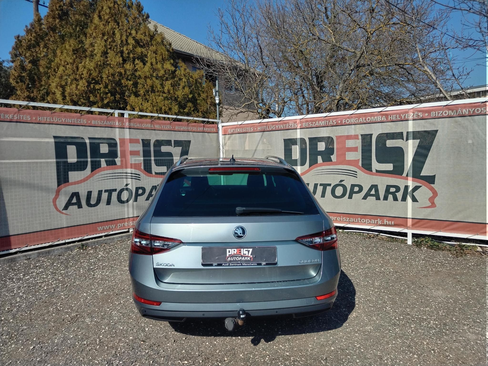 SKODA SUPERB Combi 2.0 TDi Style DSG Klíma Tempomat Elektromos ablak Elektromos tükör Panorámatető