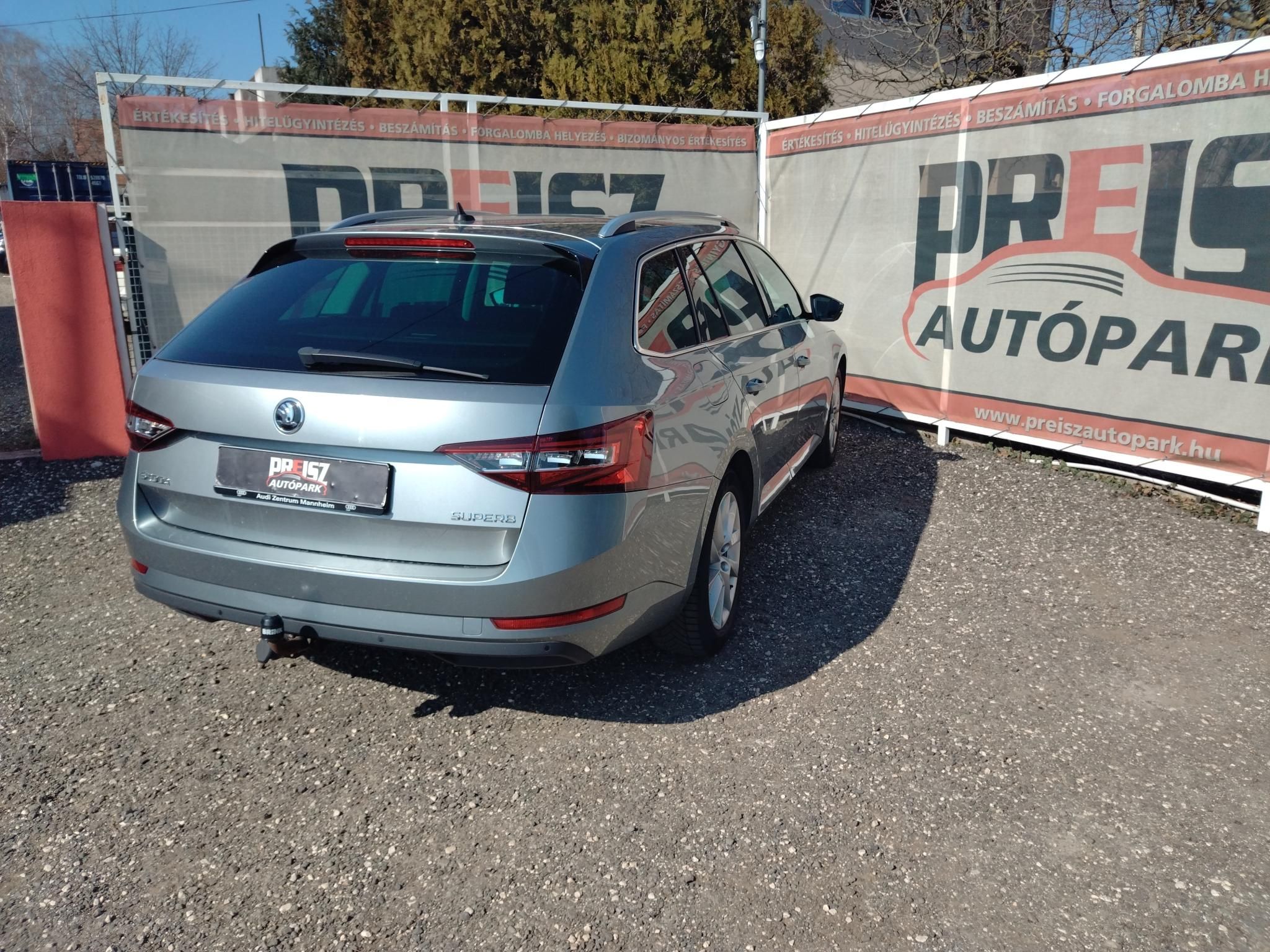 SKODA SUPERB Combi 2.0 TDi Style DSG Klíma Tempomat Elektromos ablak Elektromos tükör Panorámatető