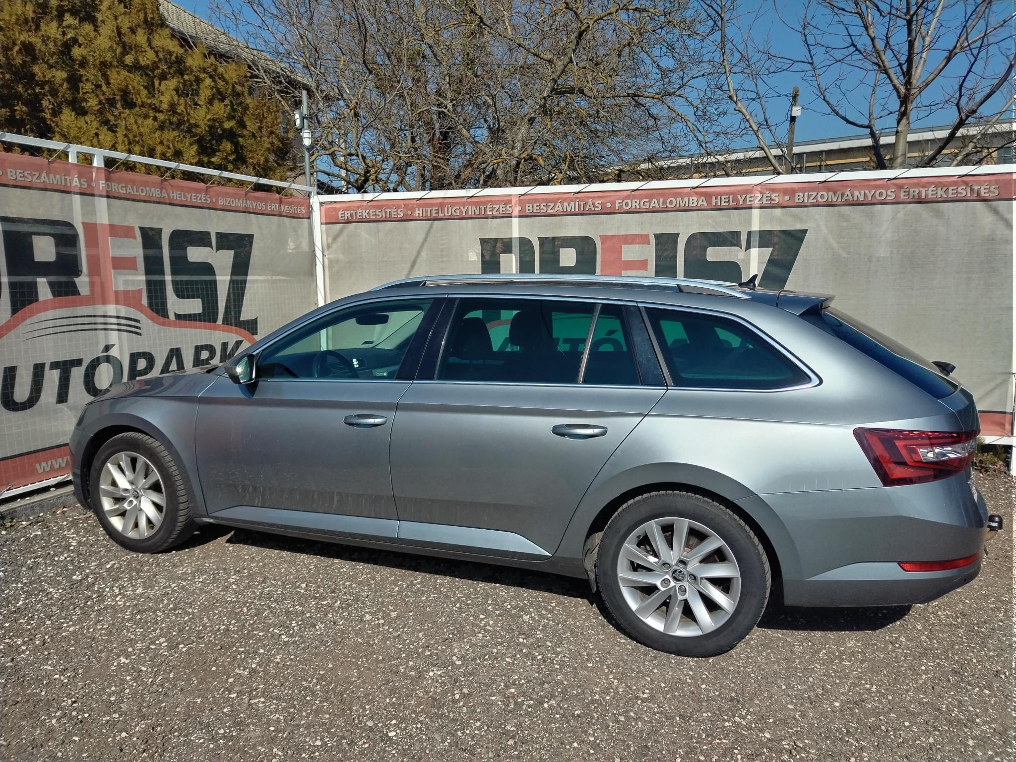 SKODA SUPERB Combi 2.0 TDi Style DSG Klíma Tempomat Elektromos ablak Elektromos tükör Panorámatető