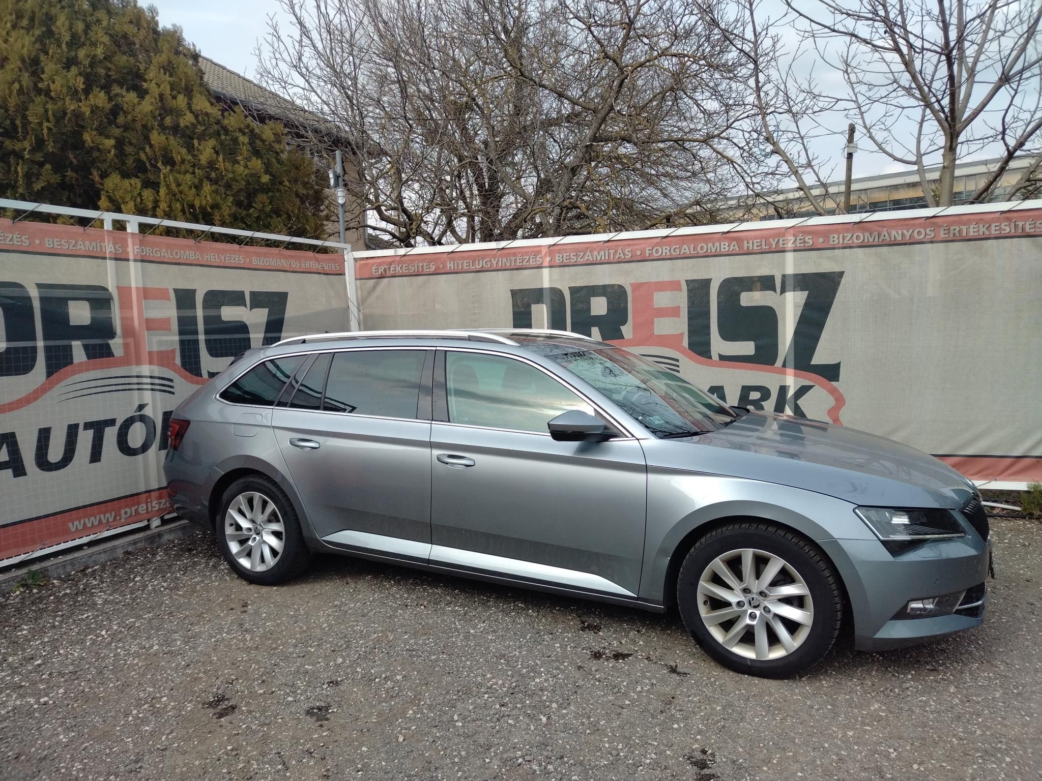 SKODA SUPERB Combi 2.0 TDi Style DSG Klíma Tempomat Elektromos ablak Elektromos tükör Panorámatető