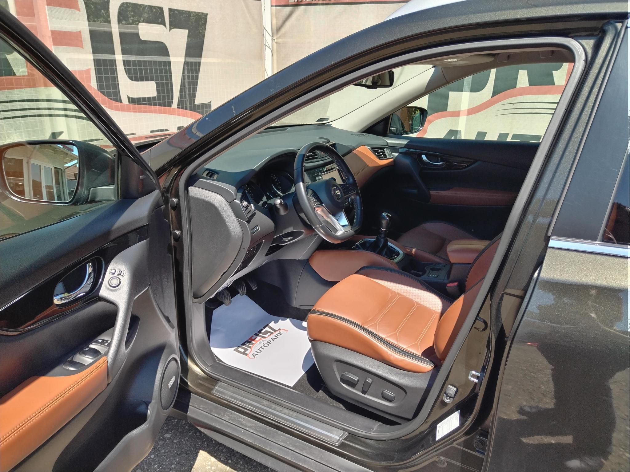 NISSAN X-TRAIL 1.6 DIG-T Tekna Napfénytető Tempomat Klíma Bőr belső