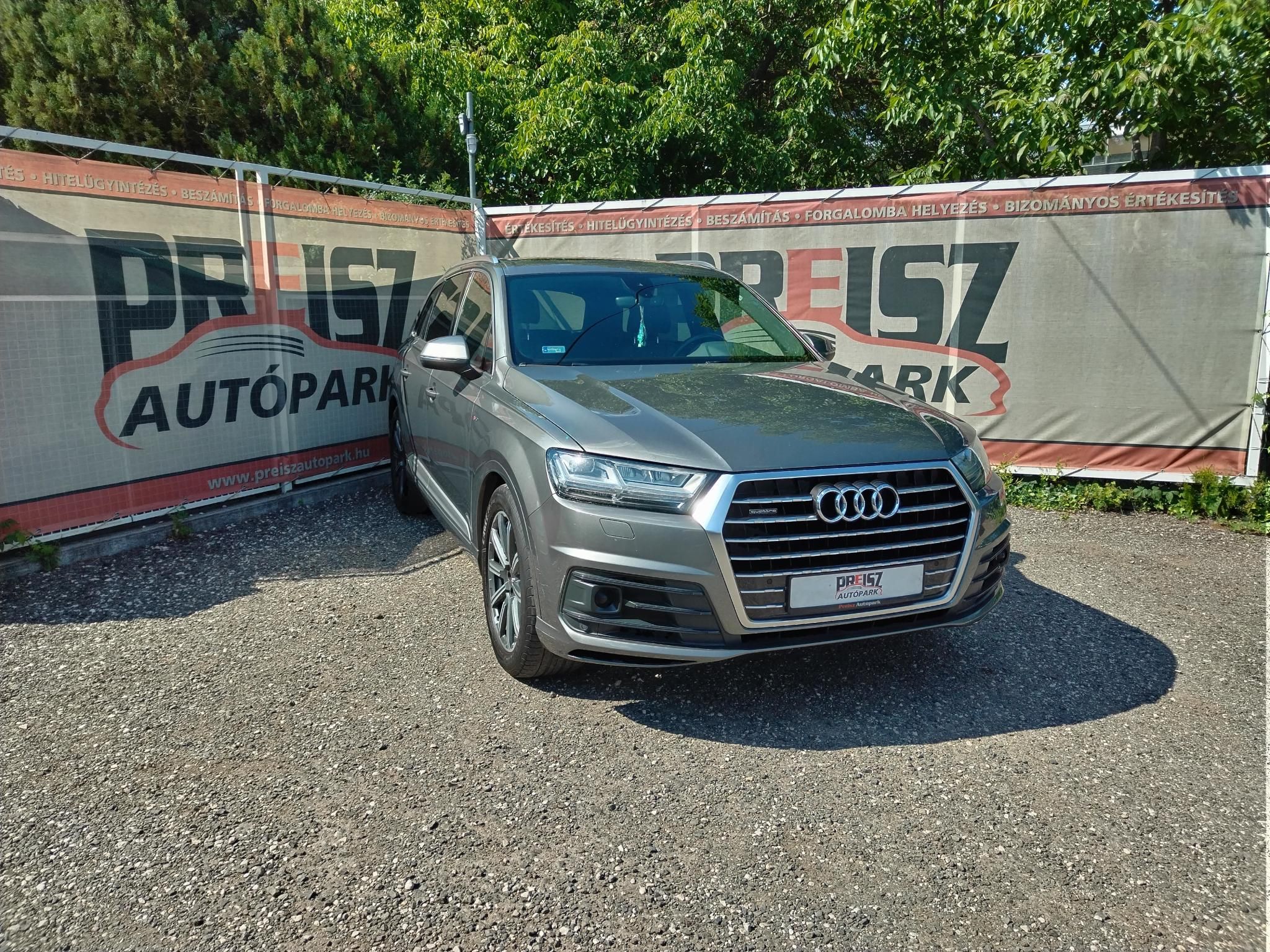 AUDI Q7 3.0 V6 TDI quattro Tiptronic ic S-Line Panorámatető Friss műszaki Gyári vonóhorog 20 colos kerekek