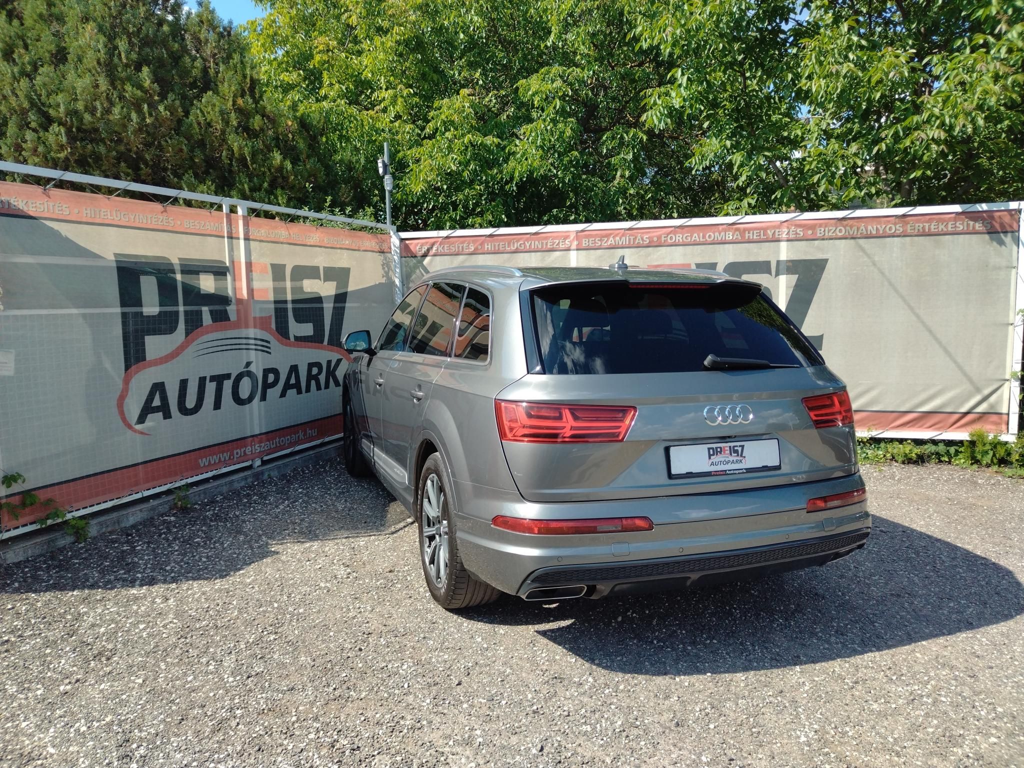 AUDI Q7 3.0 V6 TDI quattro Tiptronic ic S-Line Panorámatető Friss műszaki Gyári vonóhorog 20 colos kerekek