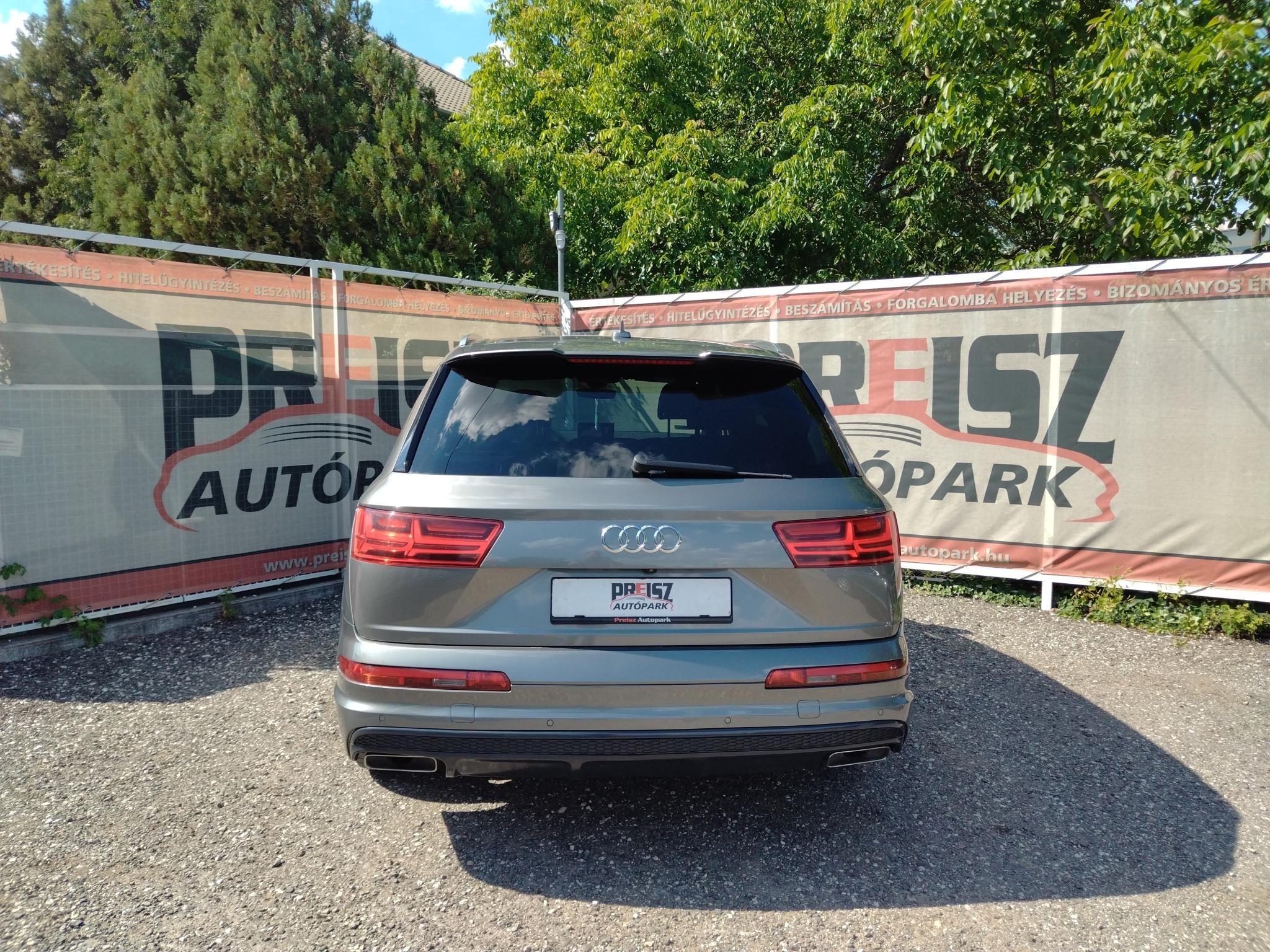 AUDI Q7 3.0 V6 TDI quattro Tiptronic ic S-Line Panorámatető Friss műszaki Gyári vonóhorog 20 colos kerekek