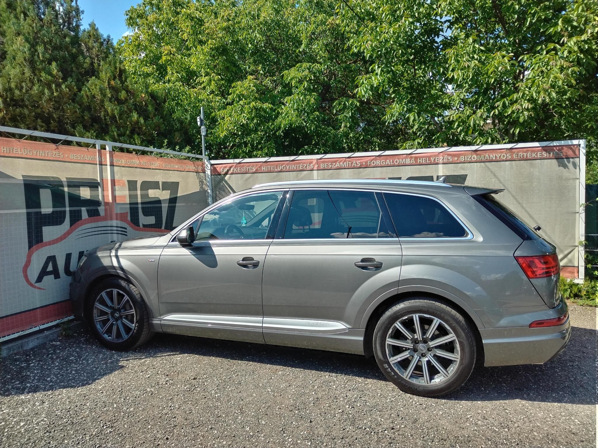 AUDI Q7 3.0 V6 TDI quattro Tiptronic ic S-Line Panorámatető Friss műszaki Gyári vonóhorog 20 colos kerekek