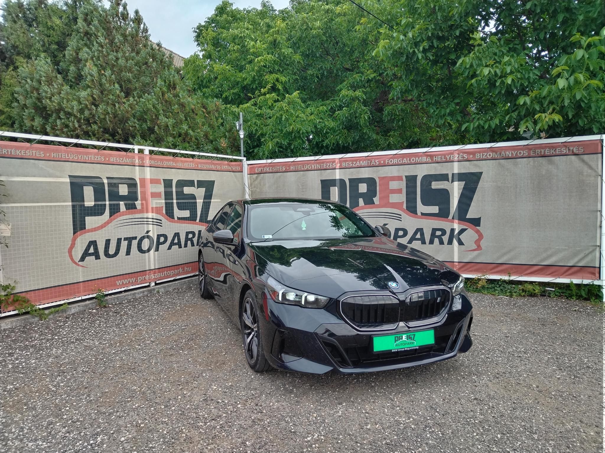 BMW I5 xDrive40 81,2kWh Garanciális Panorámatető Bowers&Wilkins Tempomat 360-as kamera