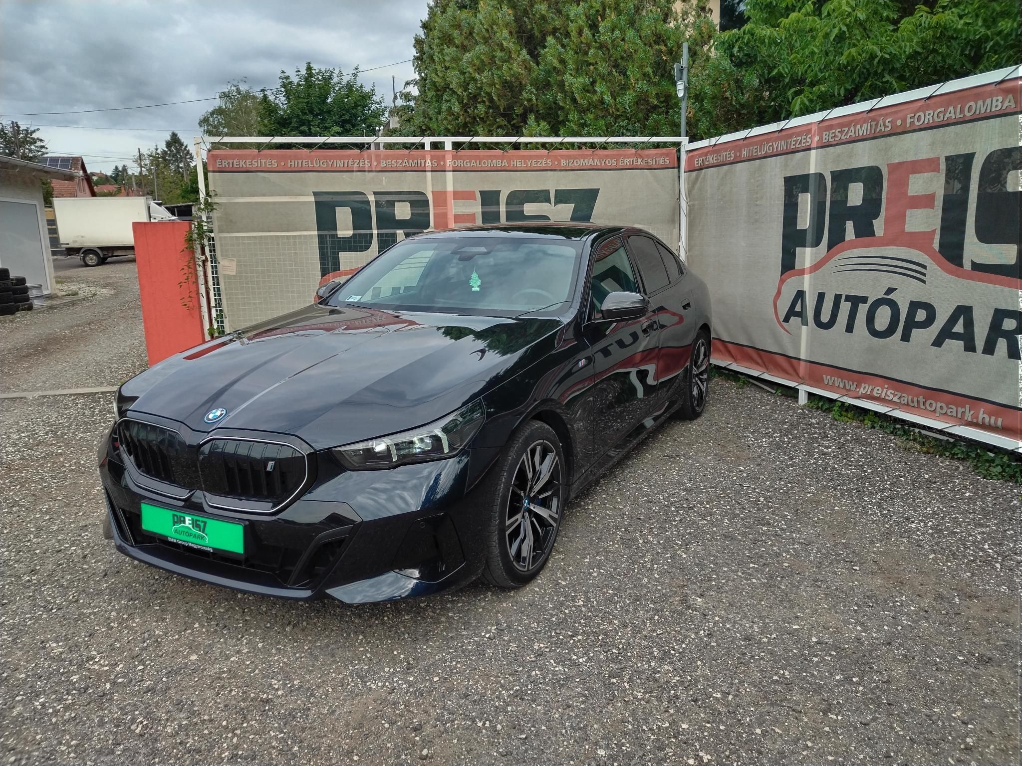 BMW I5 xDrive40 81,2kWh Garanciális Panorámatető Bowers&Wilkins Tempomat 360-as kamera