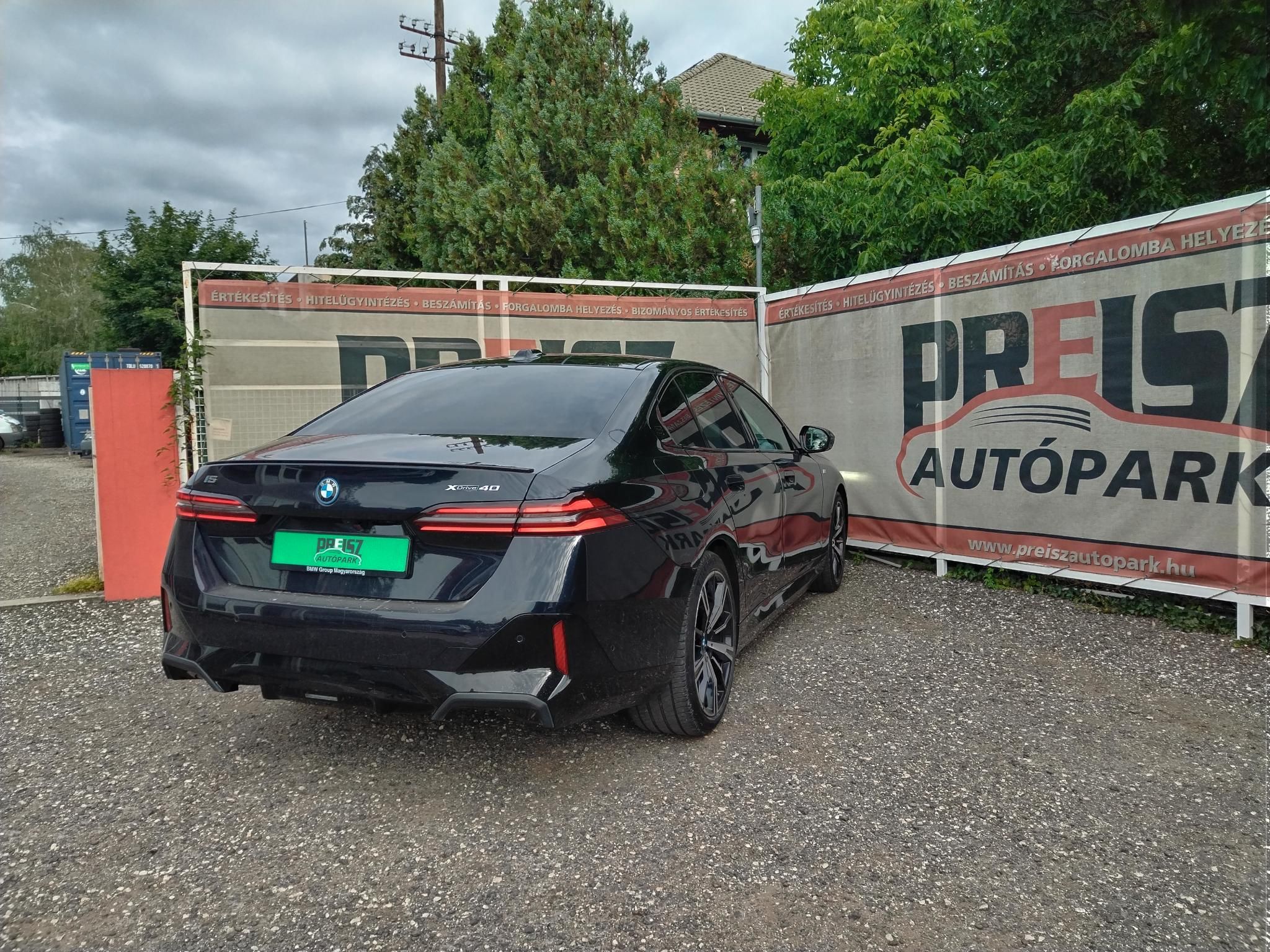 BMW I5 xDrive40 81,2kWh Garanciális Panorámatető Bowers&Wilkins Tempomat 360-as kamera