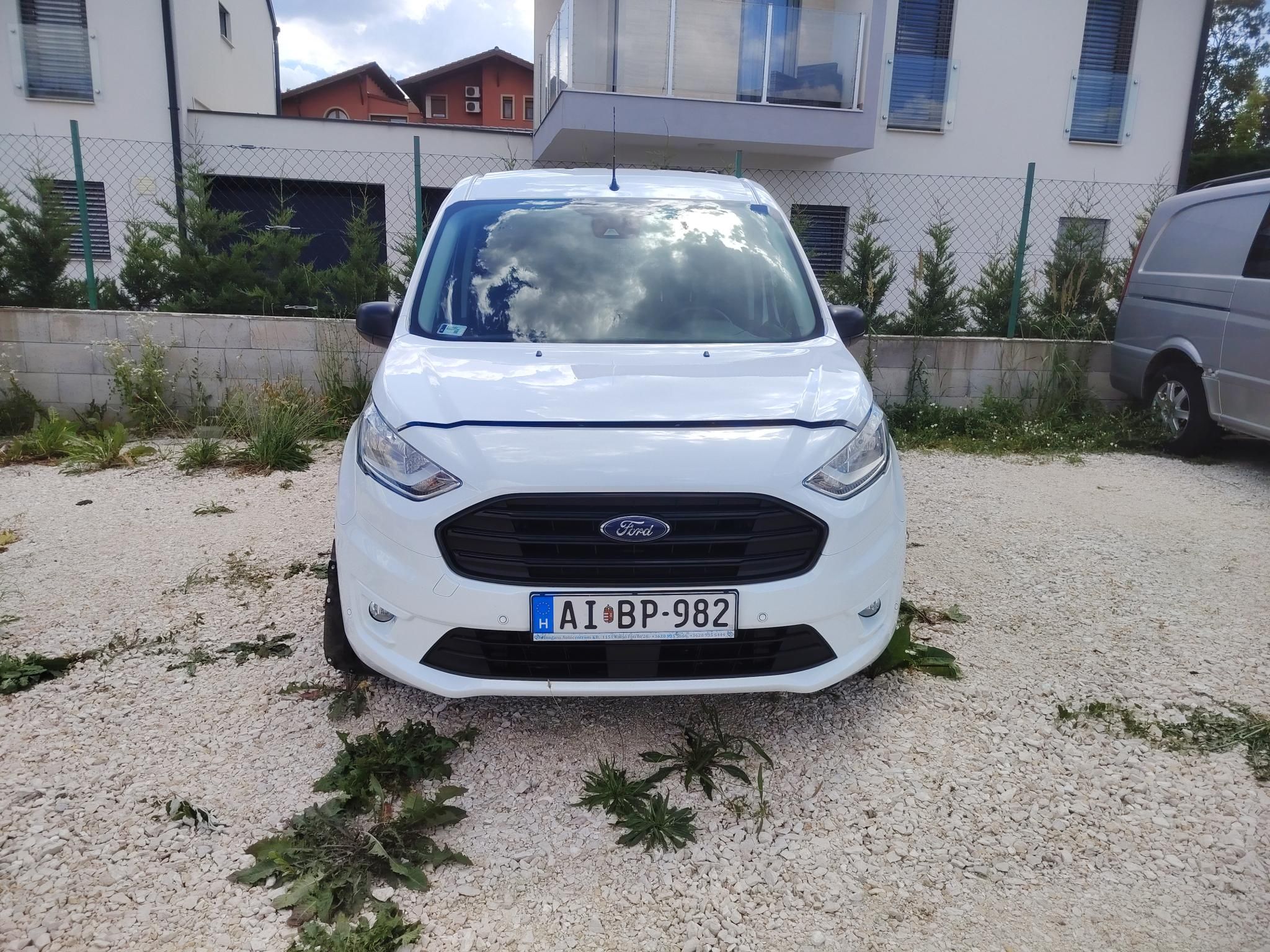 FORD CONNECT Transit230 1.5 TDCi L2 Trend Dupla tolóajtó 5 személyes Tempomat Fűtött ülés Klíma Fűtött szélvédő