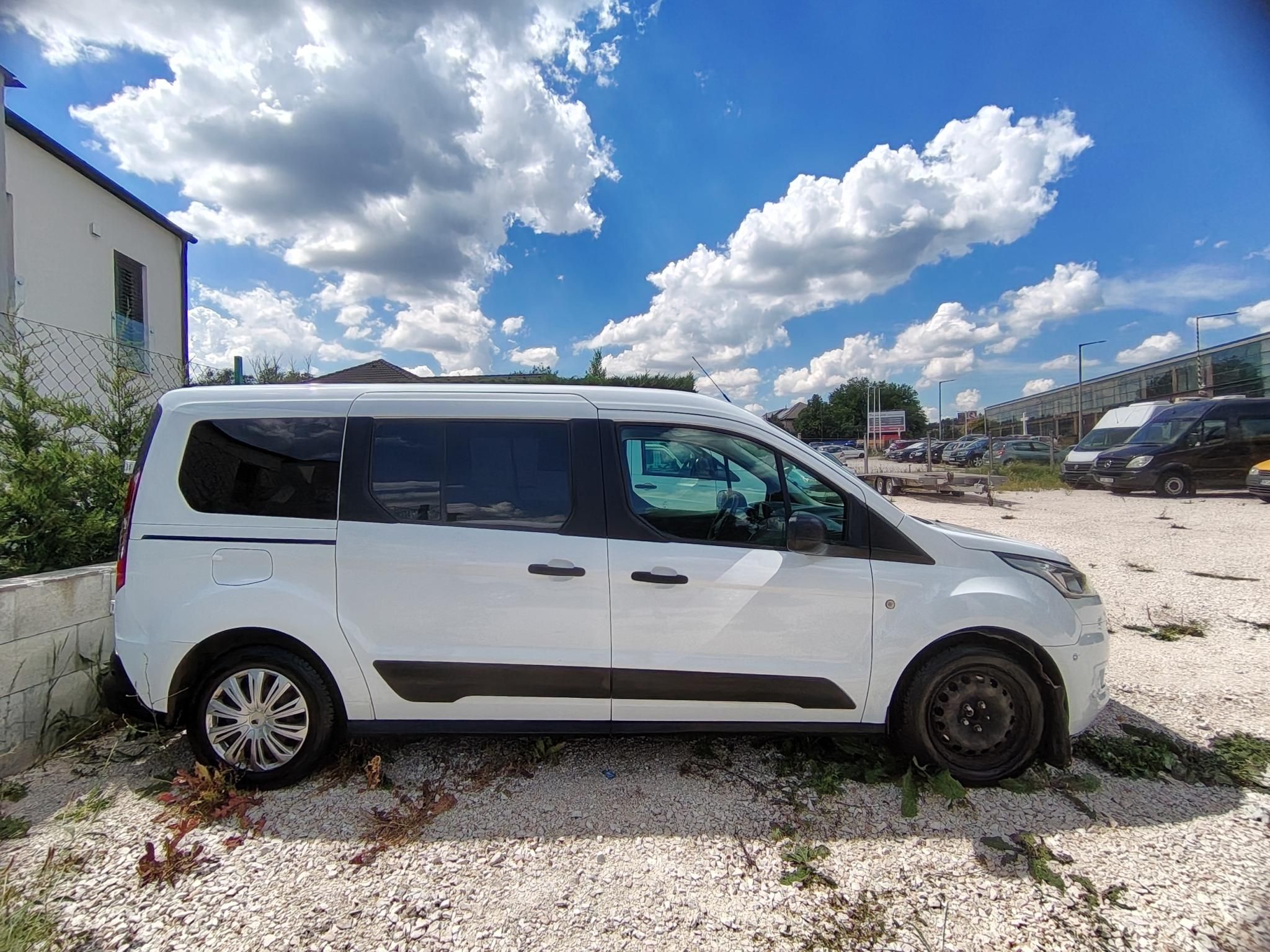 FORD CONNECT Transit230 1.5 TDCi L2 Trend Dupla tolóajtó 5 személyes Tempomat Fűtött ülés Klíma Fűtött szélvédő