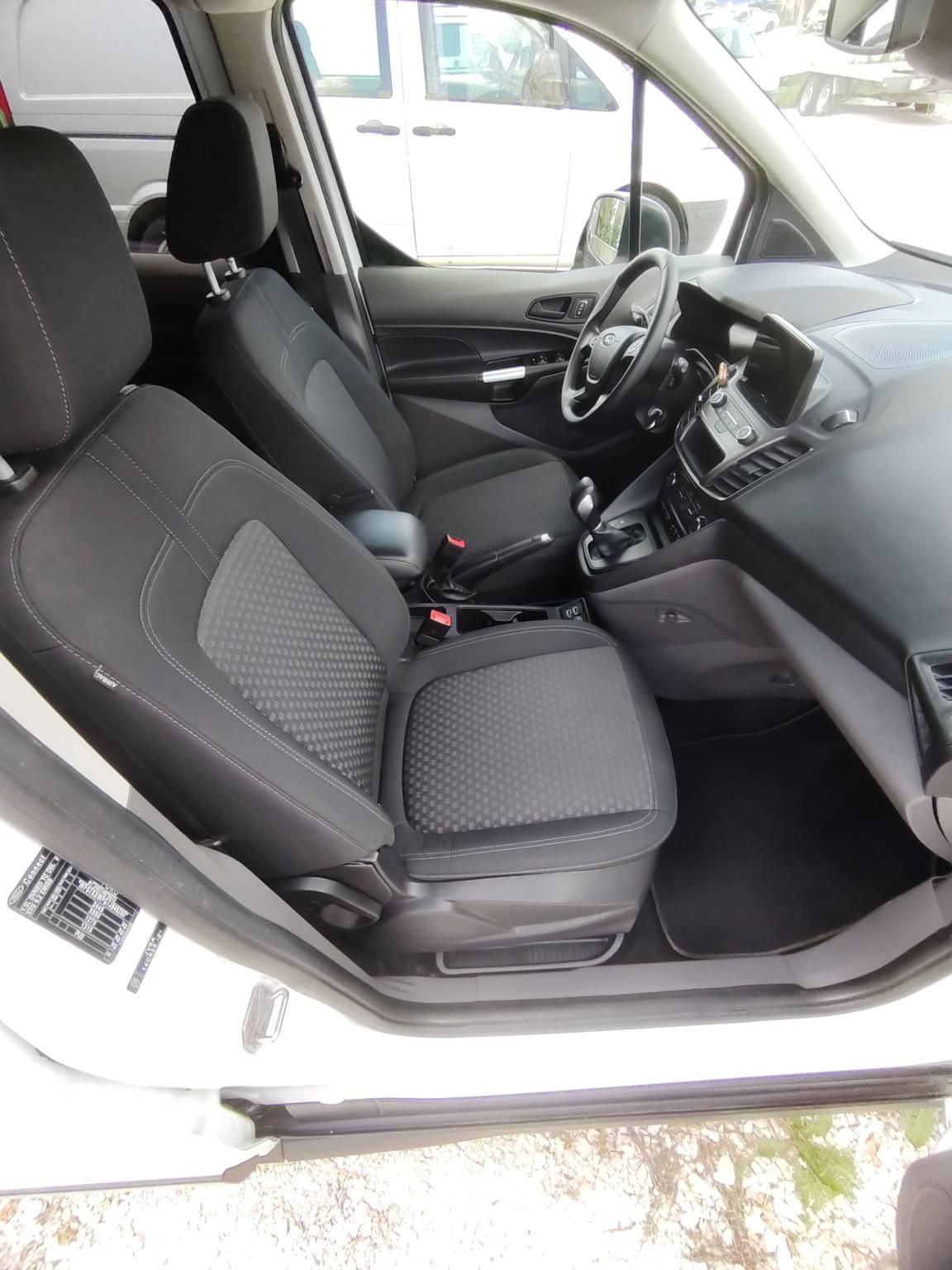 FORD CONNECT Transit230 1.5 TDCi L2 Trend Dupla tolóajtó 5 személyes Tempomat Fűtött ülés Klíma Fűtött szélvédő