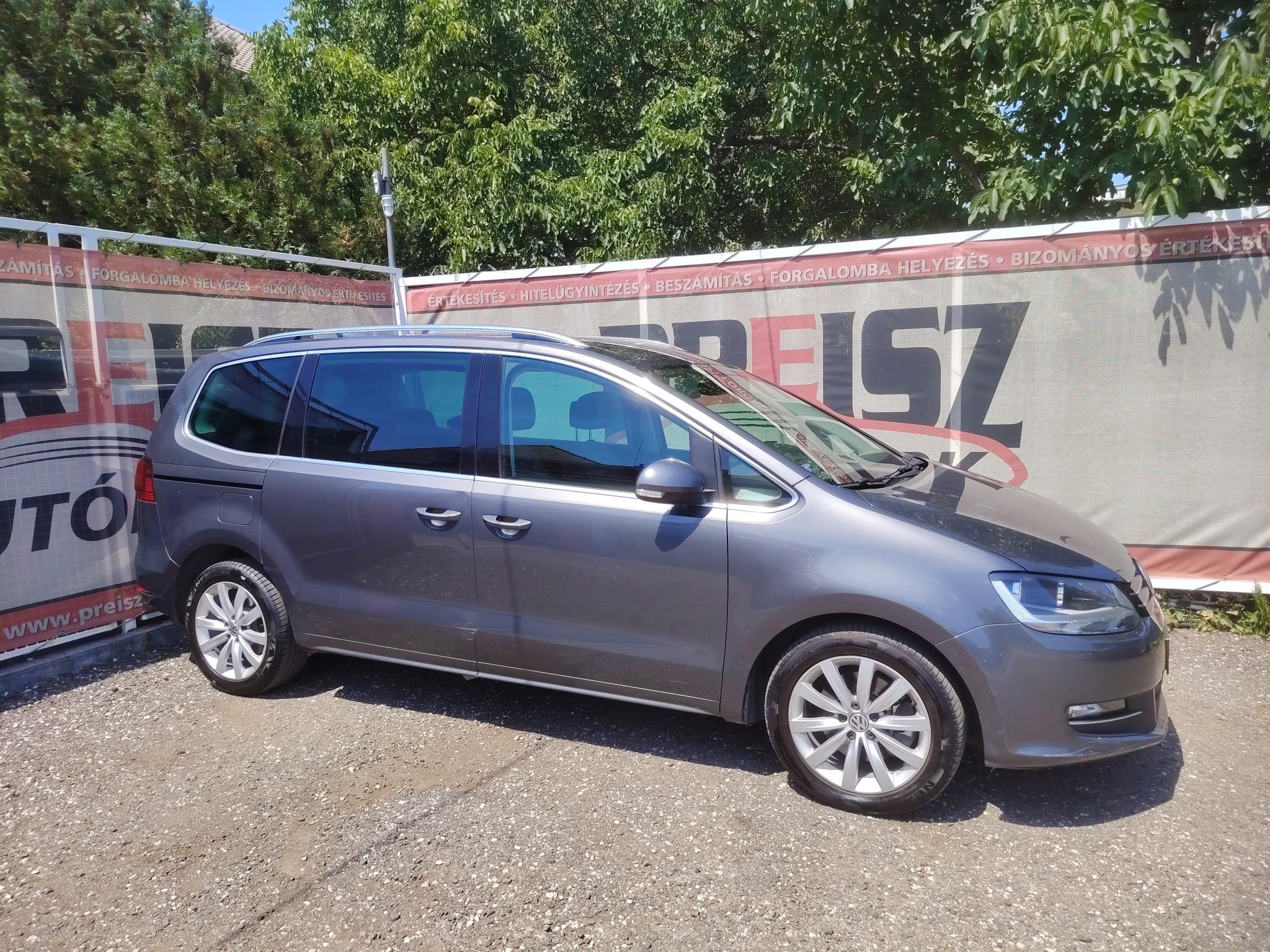 VOLKSWAGEN SHARAN 2.0 TDI BMT SCR Comfortline DSG [7 személy] 7 személyes Rendszeresen karbantartott Félbőr ülések Ülésfűtés
