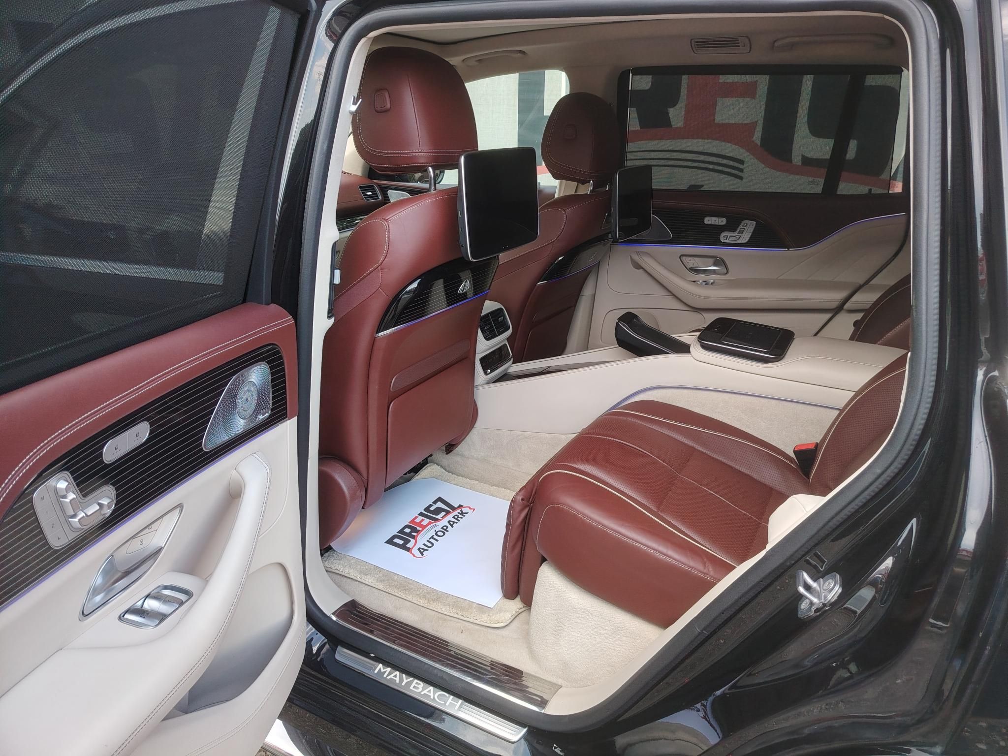 MERCEDES-MAYBACH GLS 600 4MATIC Panorámatető Bőrbelső 4 Fűtött/hűtött elektromos ülés Tempomat Pezsgőhűtő