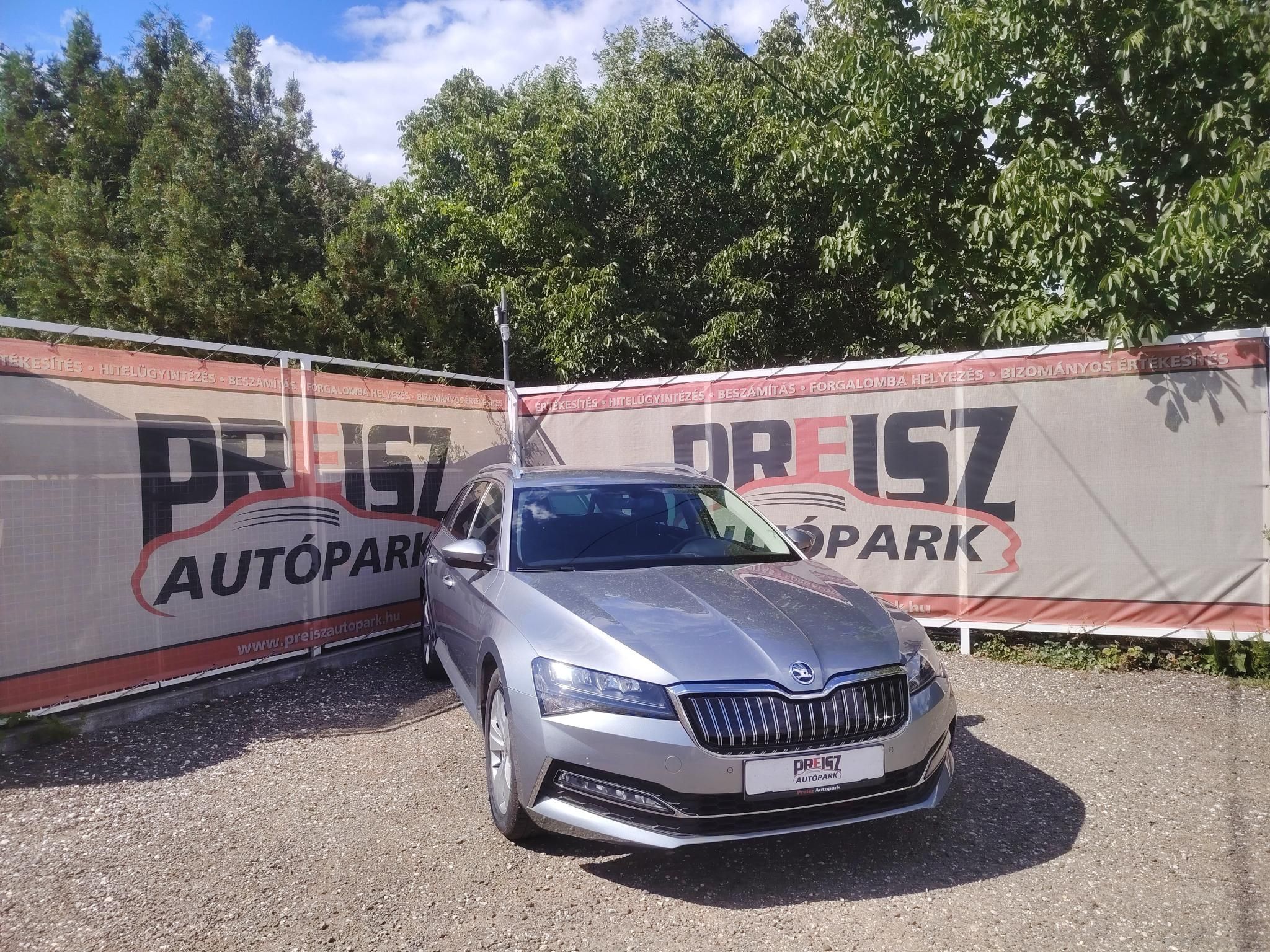 SKODA SUPERB 1.4 TSI iV PHEV Ambition DSG Hűthető kesztyűtartó Kihajtható vonóhorog Keyless Első-hátsó parkolóradar