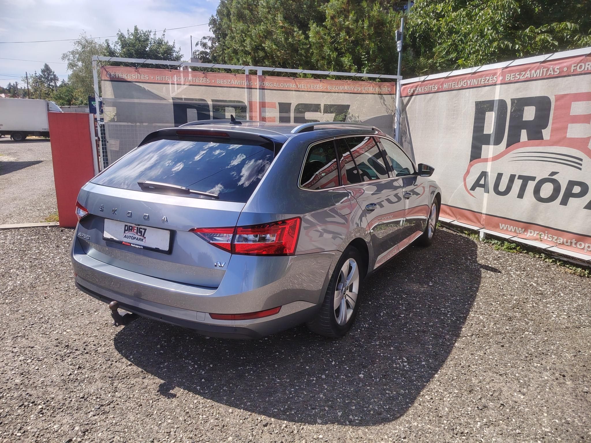 SKODA SUPERB 1.4 TSI iV PHEV Ambition DSG Hűthető kesztyűtartó Kihajtható vonóhorog Keyless Első-hátsó parkolóradar