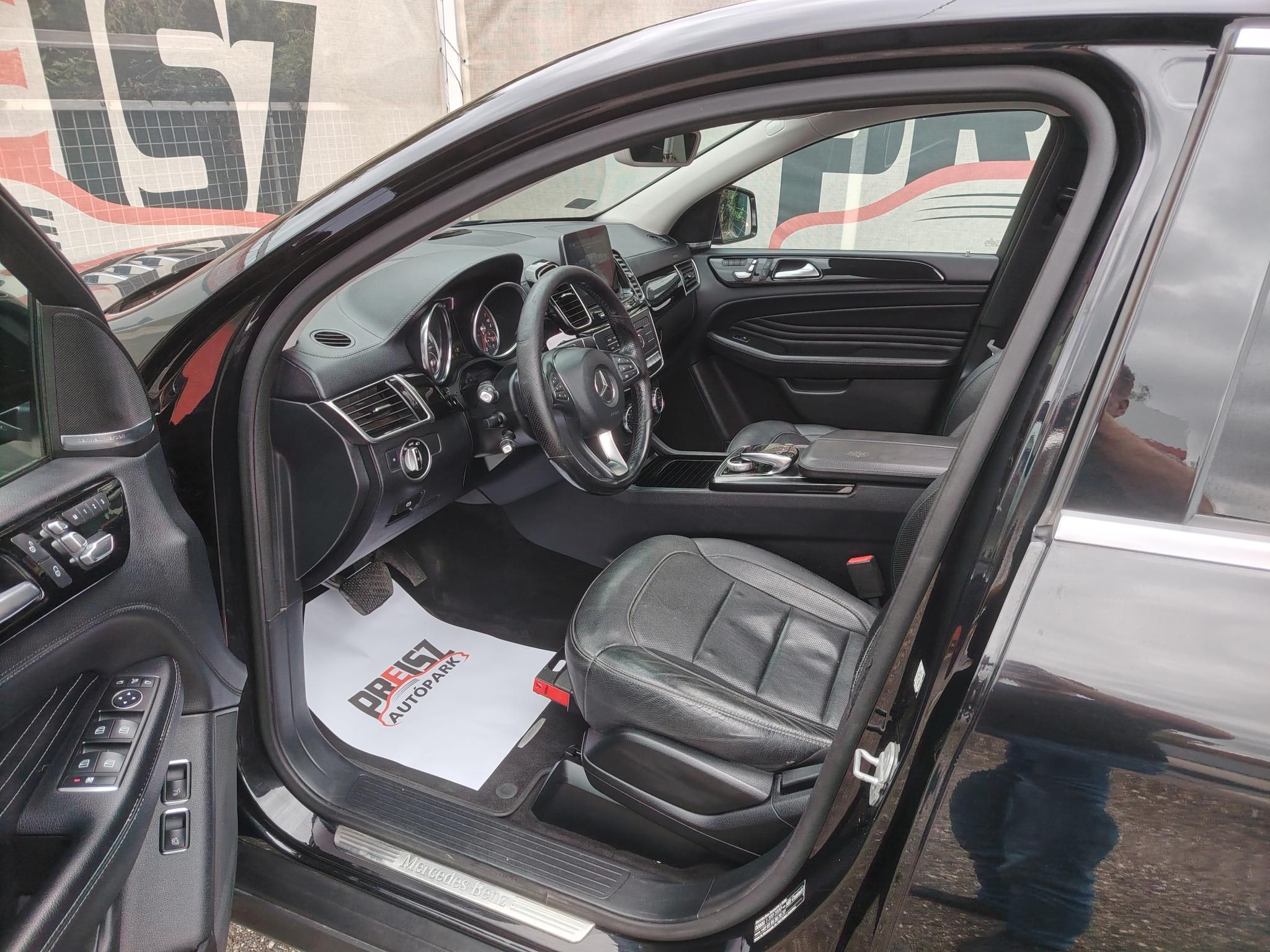 MERCEDES-BENZ GLE 400 4Matic (Automata) Áfás Panorámatető 360-as kamera Bőrbelső Fűtött ülés El.ülés Tempomat