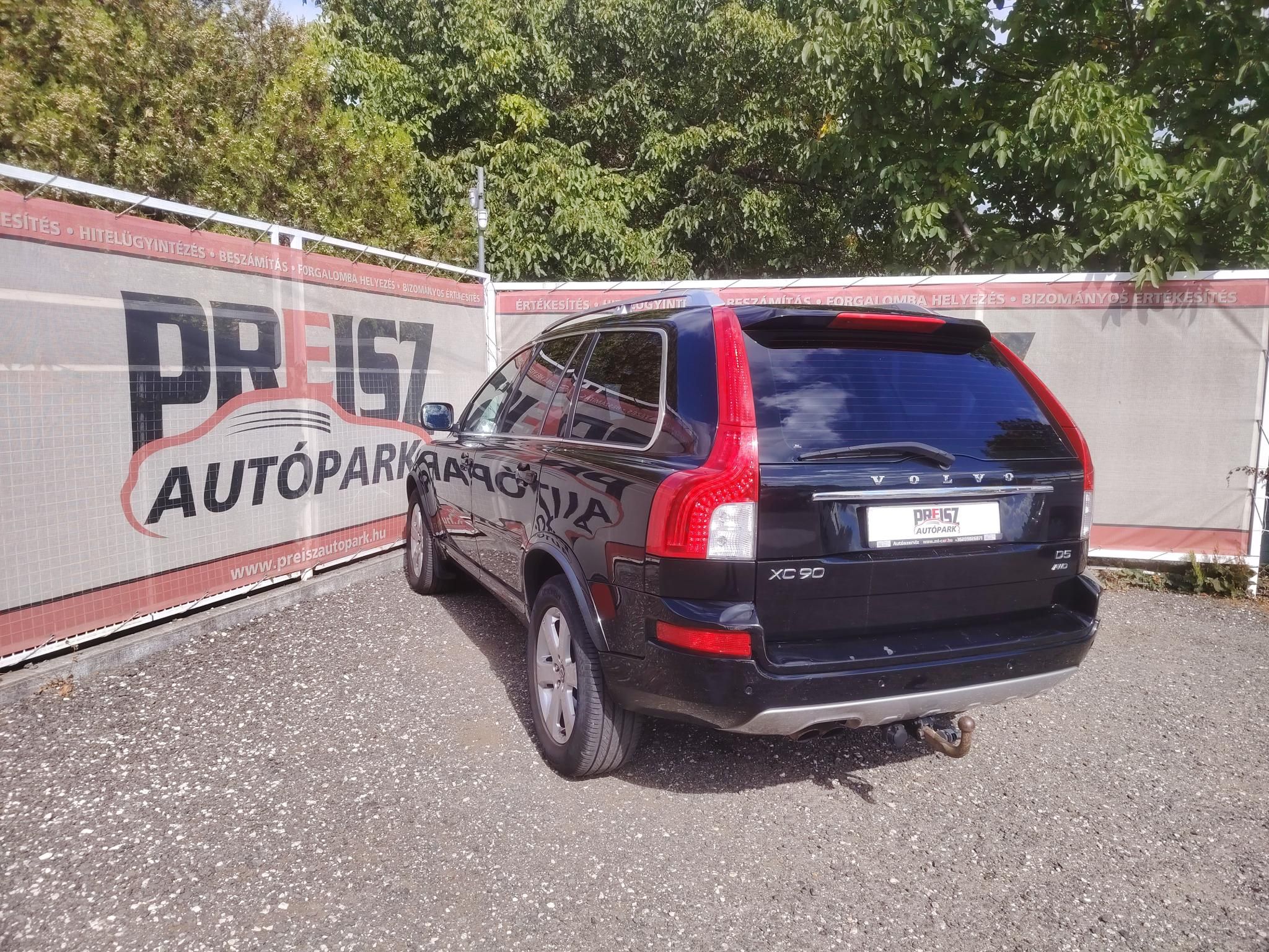 VOLVO XC90 2.4 D [D5] Executive Geartronic (7 személyes ) Bőr belső Vonóhorog Gyári fényezés