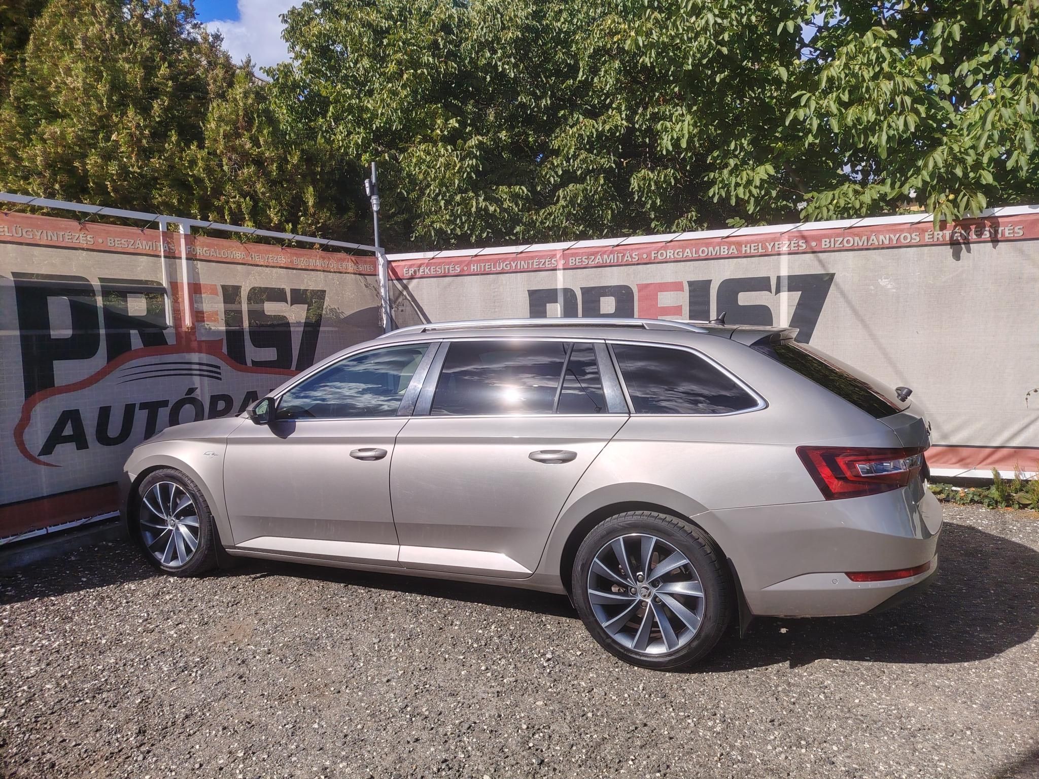 SKODA SUPERB Combi 2.0 TDI SCR L&K 4x4 DSG Panorámatető Bőrbelső Fűtött ülés El.ülés Tempomat