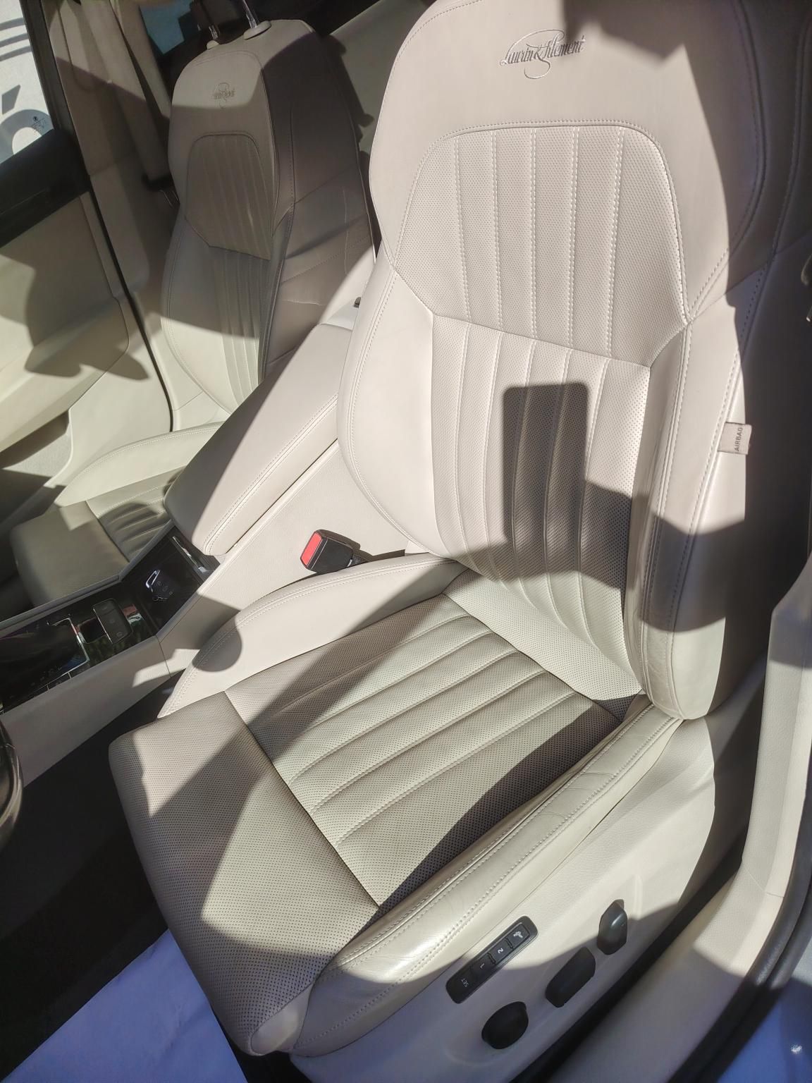 SKODA SUPERB Combi 2.0 TDI SCR L&K 4x4 DSG Panorámatető Bőrbelső Fűtött ülés El.ülés Tempomat