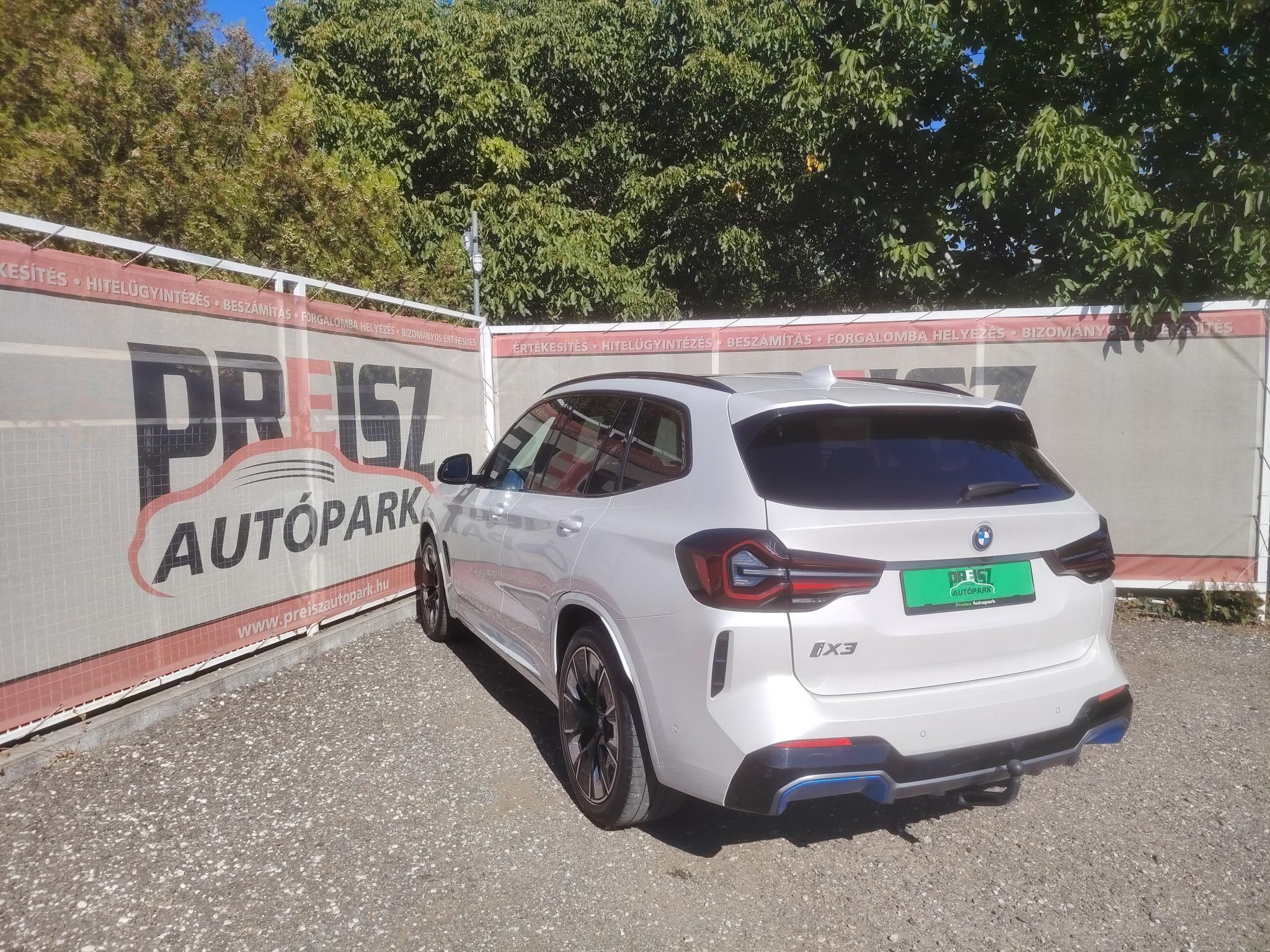 BMW IX3 73,9kWh M-Sport Sérülésmentes Áfás Panorámatető HUD Fűtött ülés