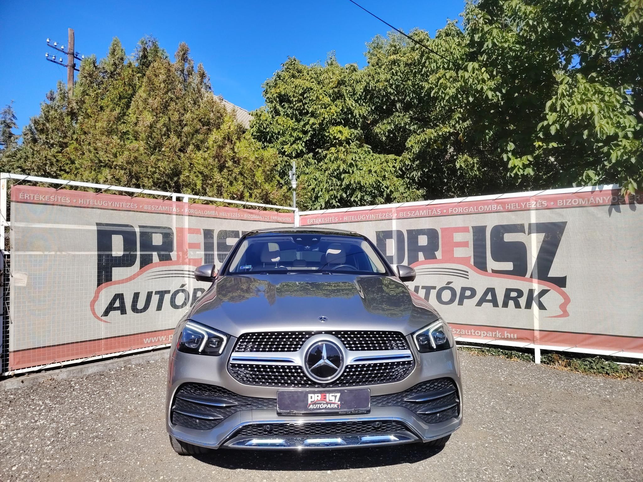 MERCEDES-BENZ GLE 400 d 4Matic 9G-TRONIC Vezetett szervizkönyv Tempomat Téli-nyári gumiszett HUD